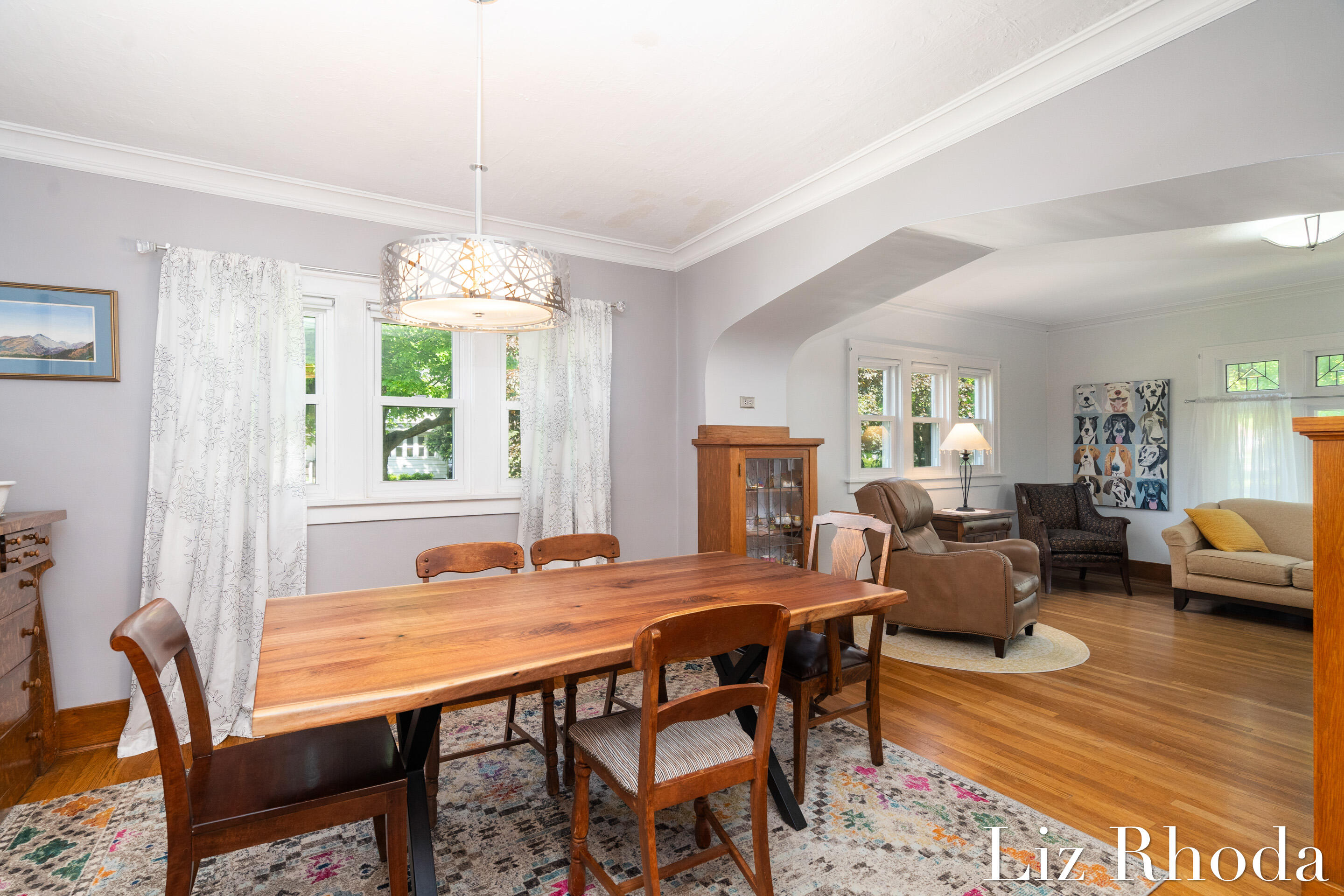 832 Dorroll Street NE