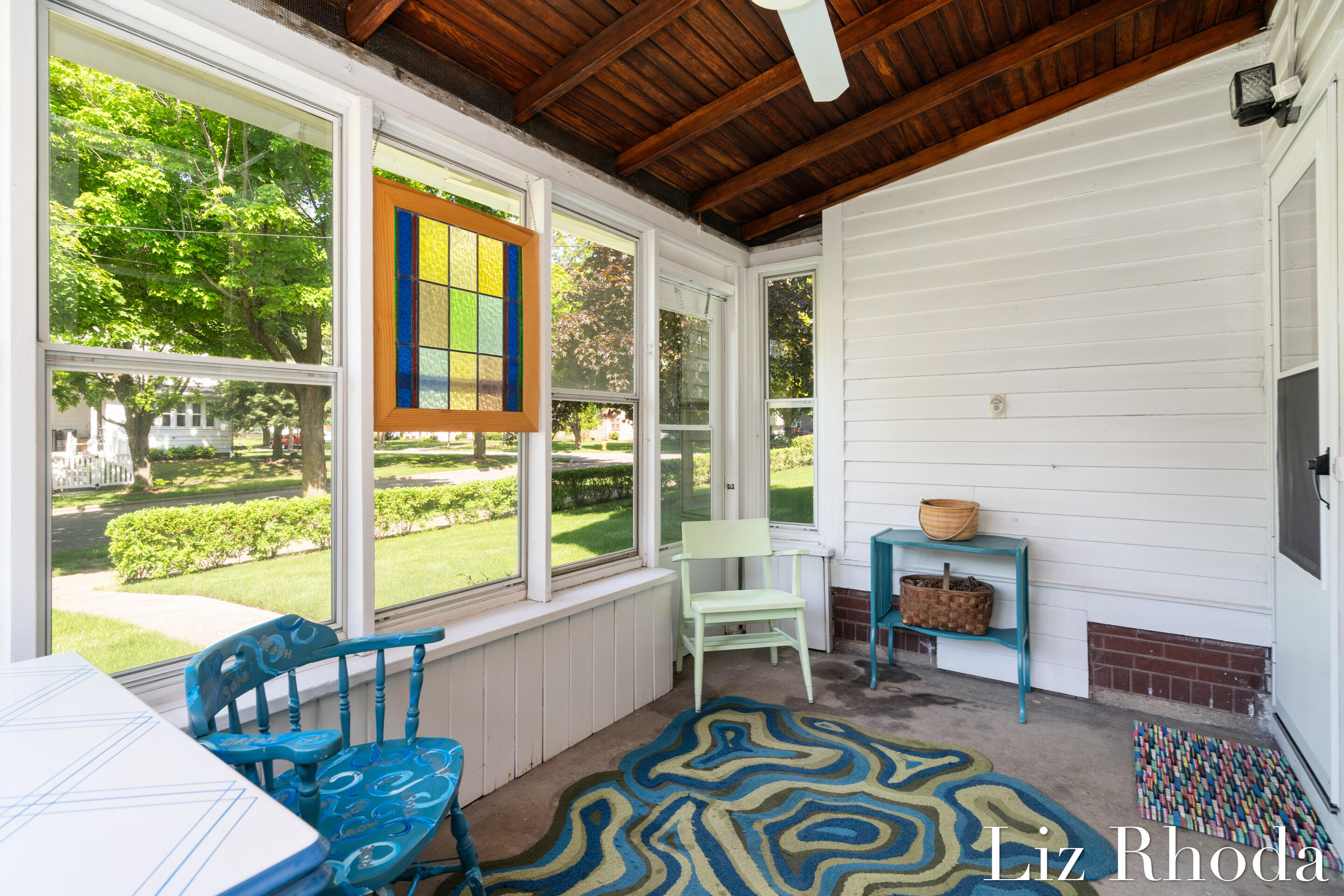 832 Dorroll Street NE