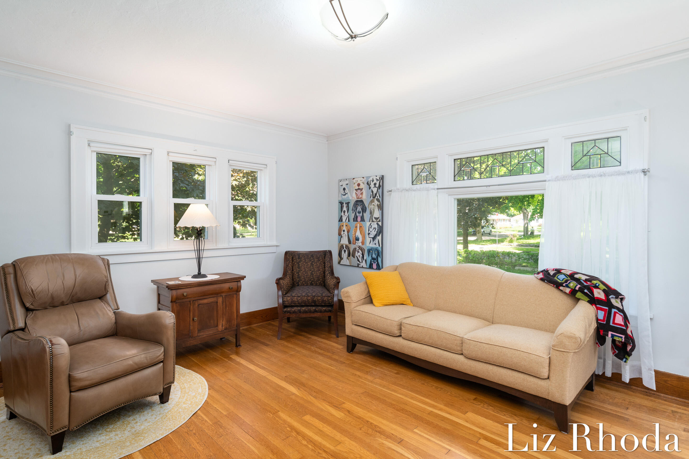 832 Dorroll Street NE