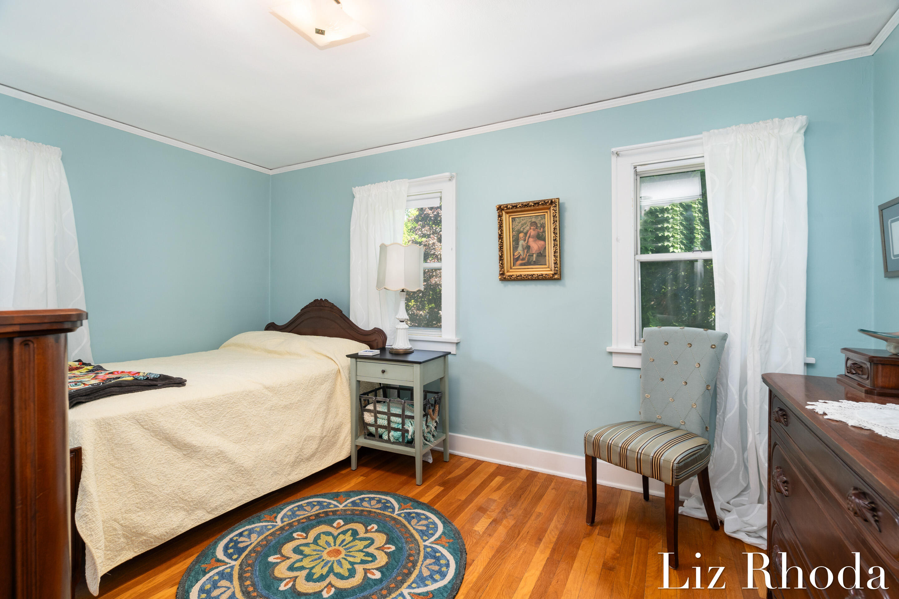 832 Dorroll Street NE