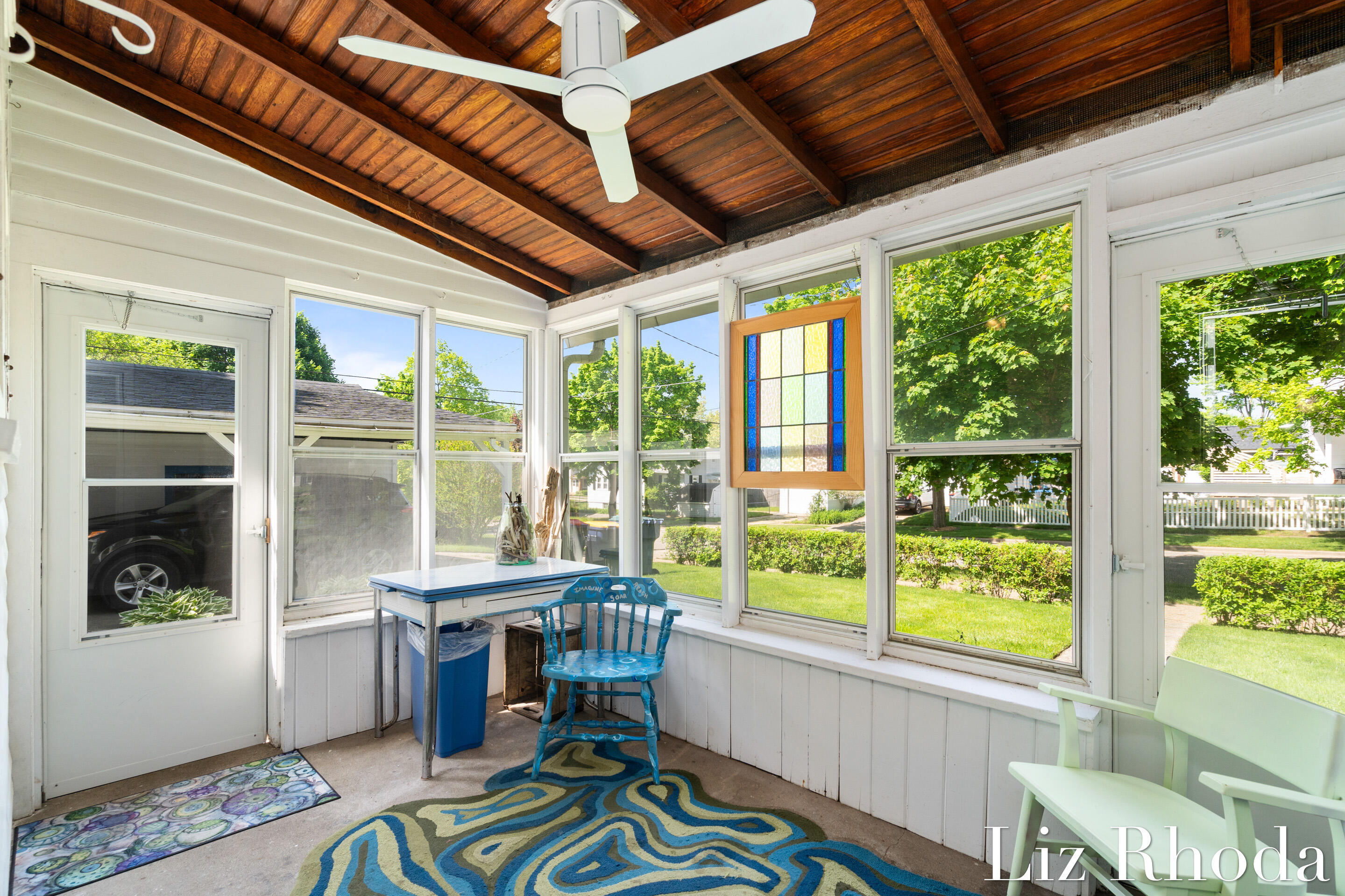 832 Dorroll Street NE