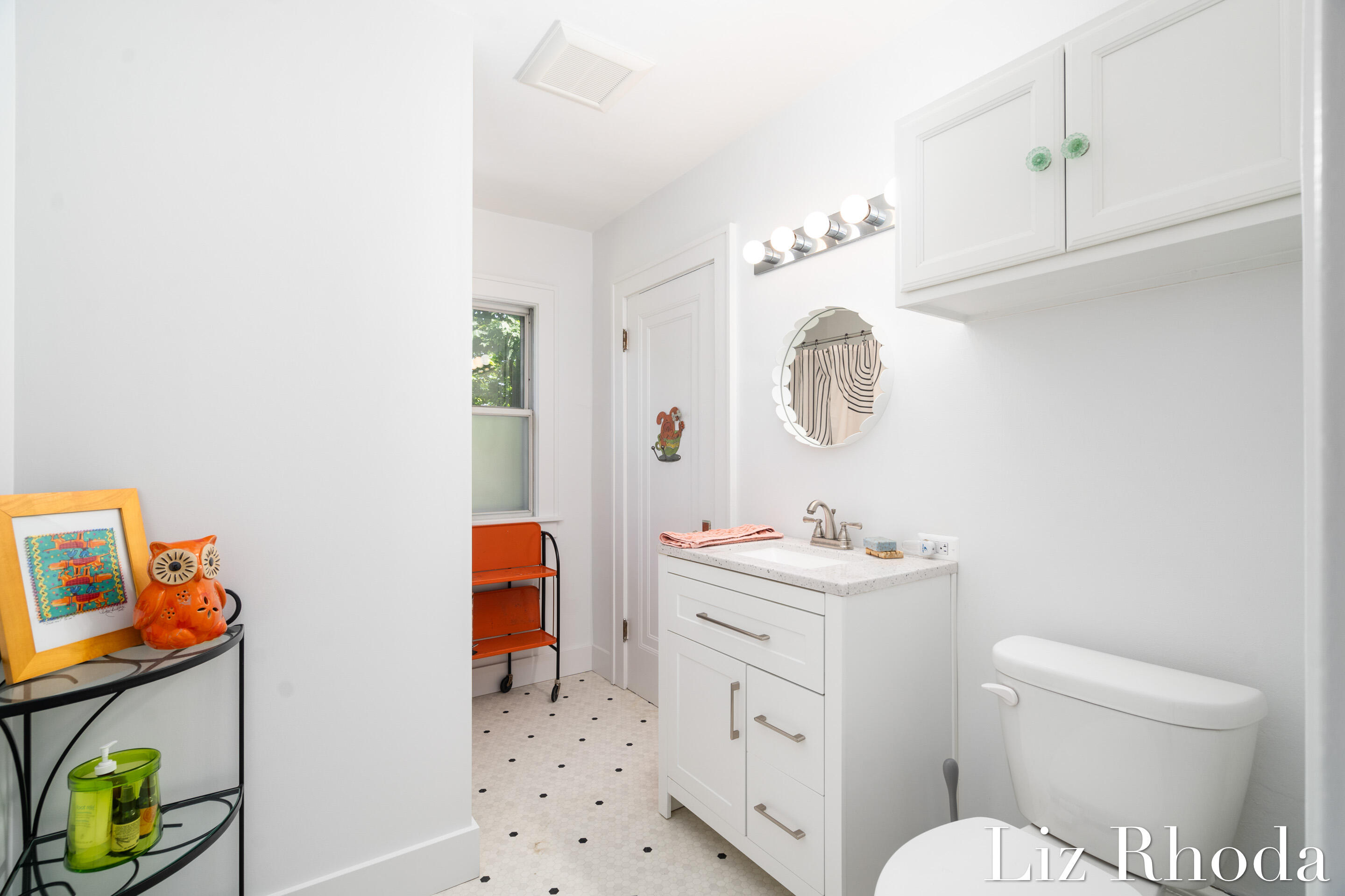 832 Dorroll Street NE