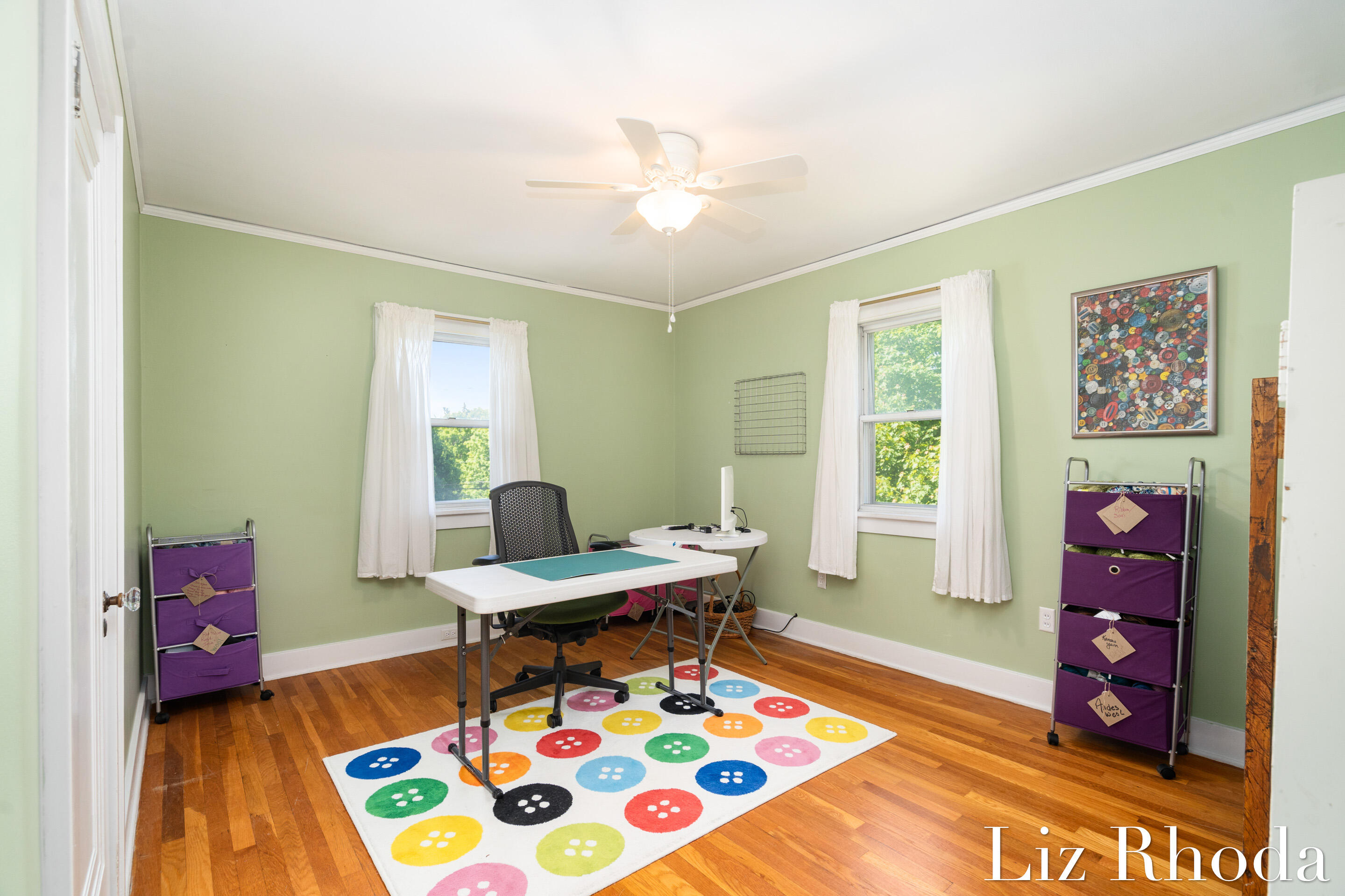 832 Dorroll Street NE