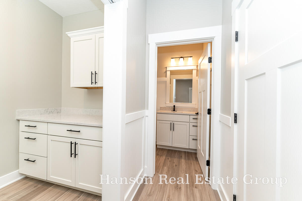 1450 Center Hill Road SE, 40