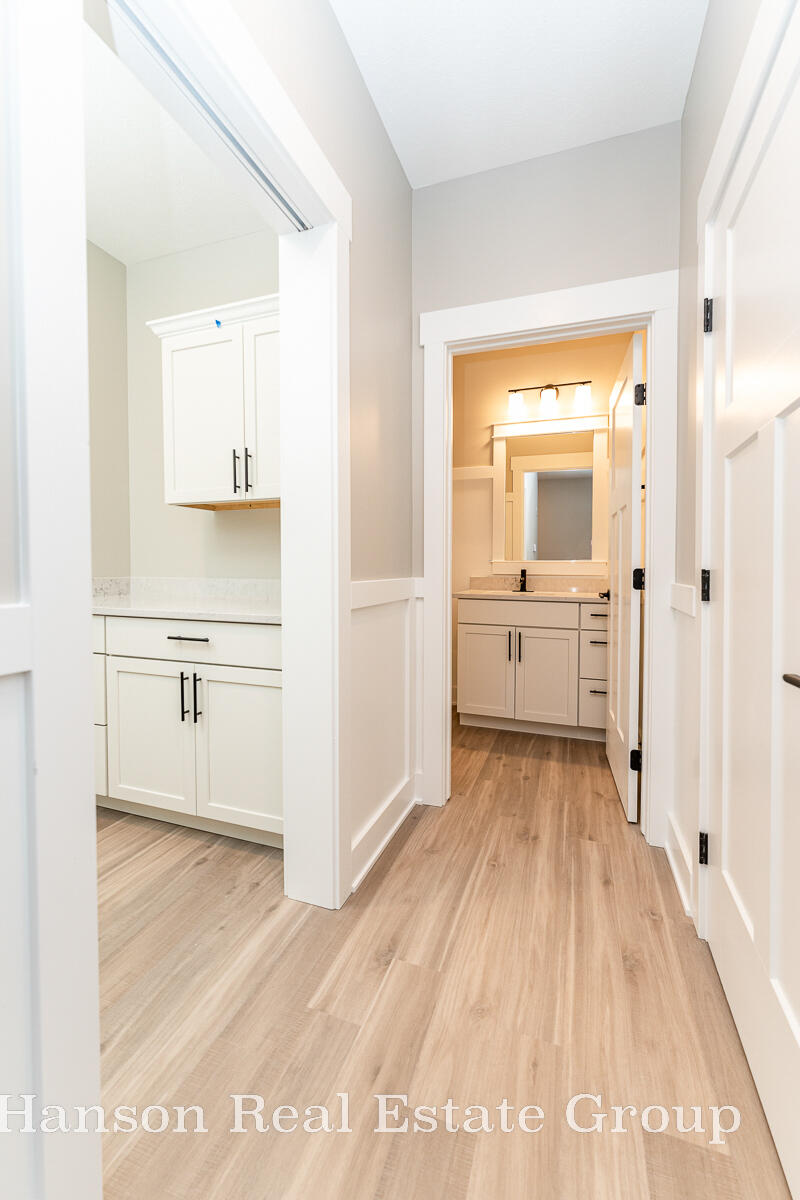 1450 Center Hill Road SE, 40