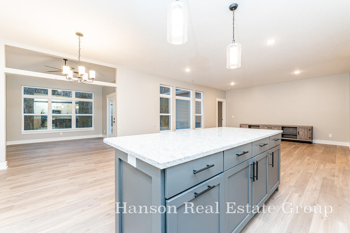 1450 Center Hill Road SE, 40