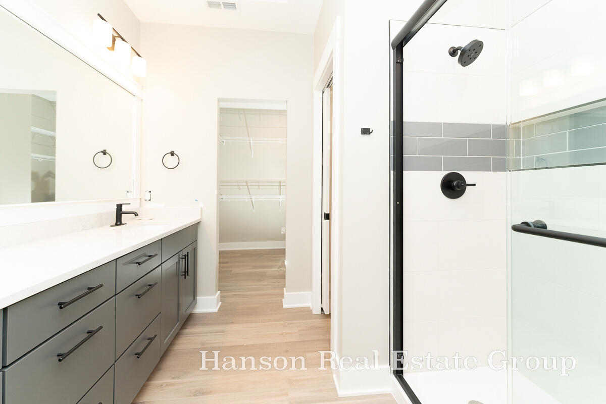 1450 Center Hill Road SE, 40