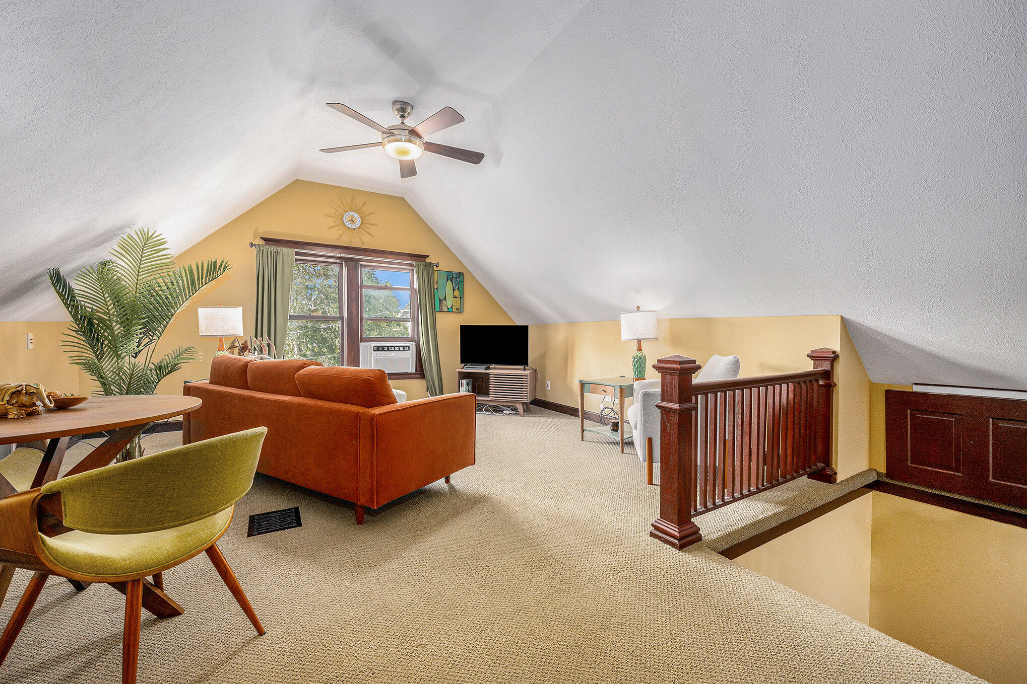 441 Pleasant Street SE