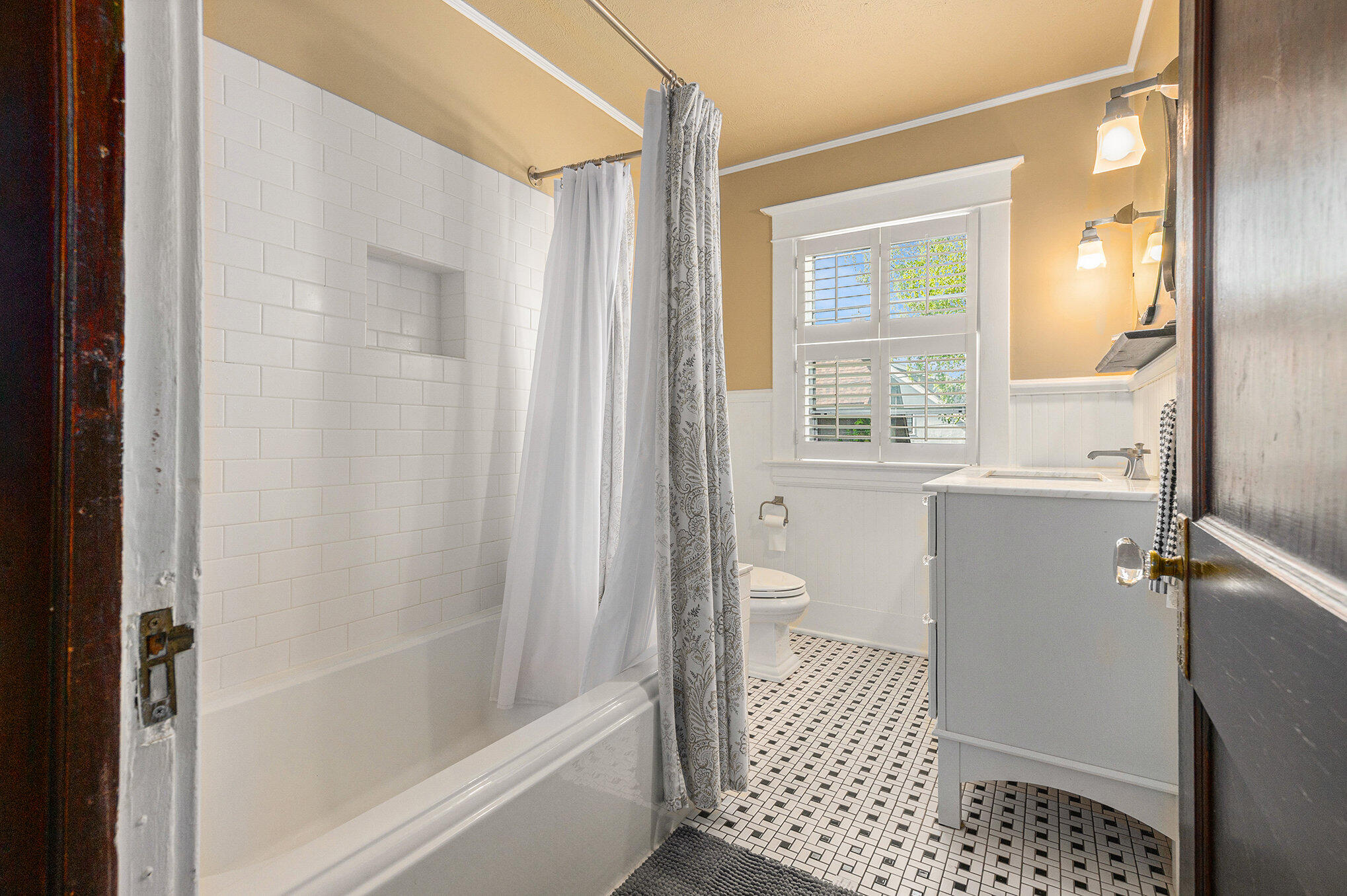 441 Pleasant Street SE