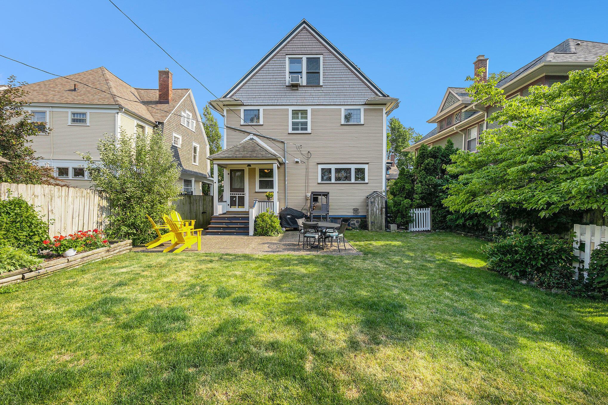 441 Pleasant Street SE