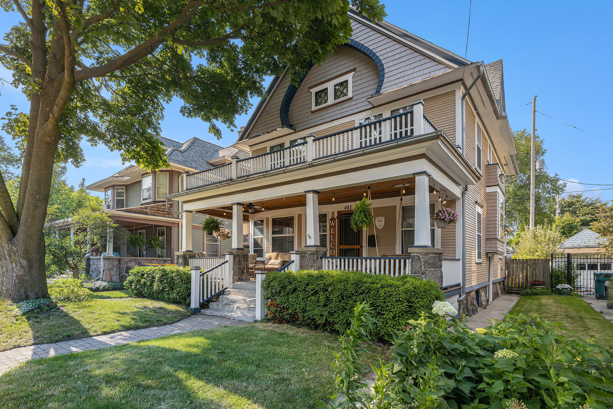 441 Pleasant Street SE