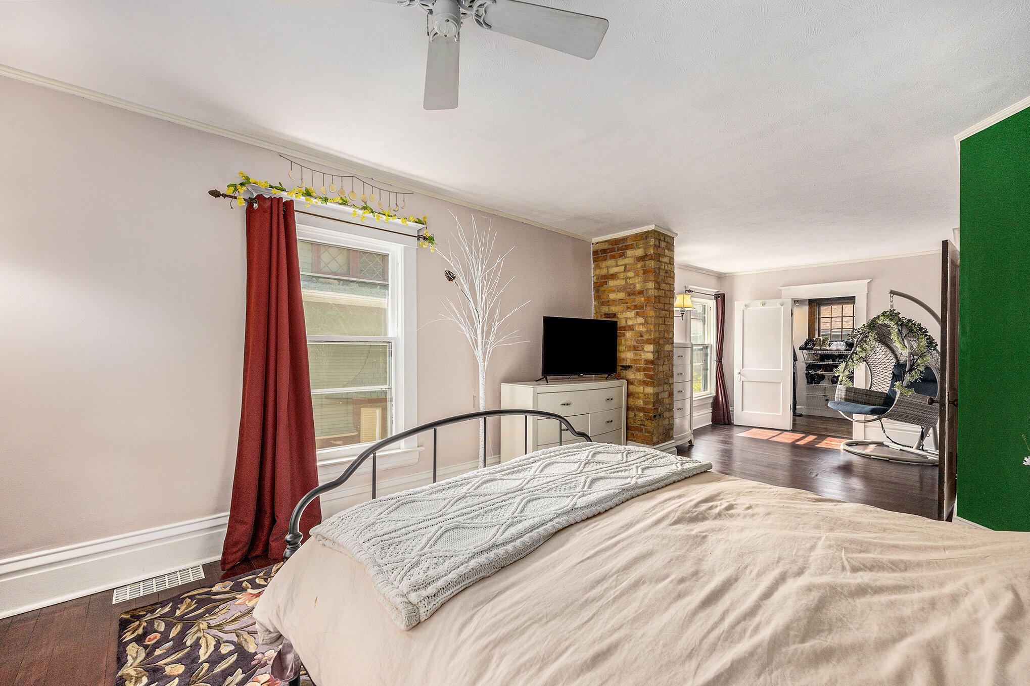 441 Pleasant Street SE