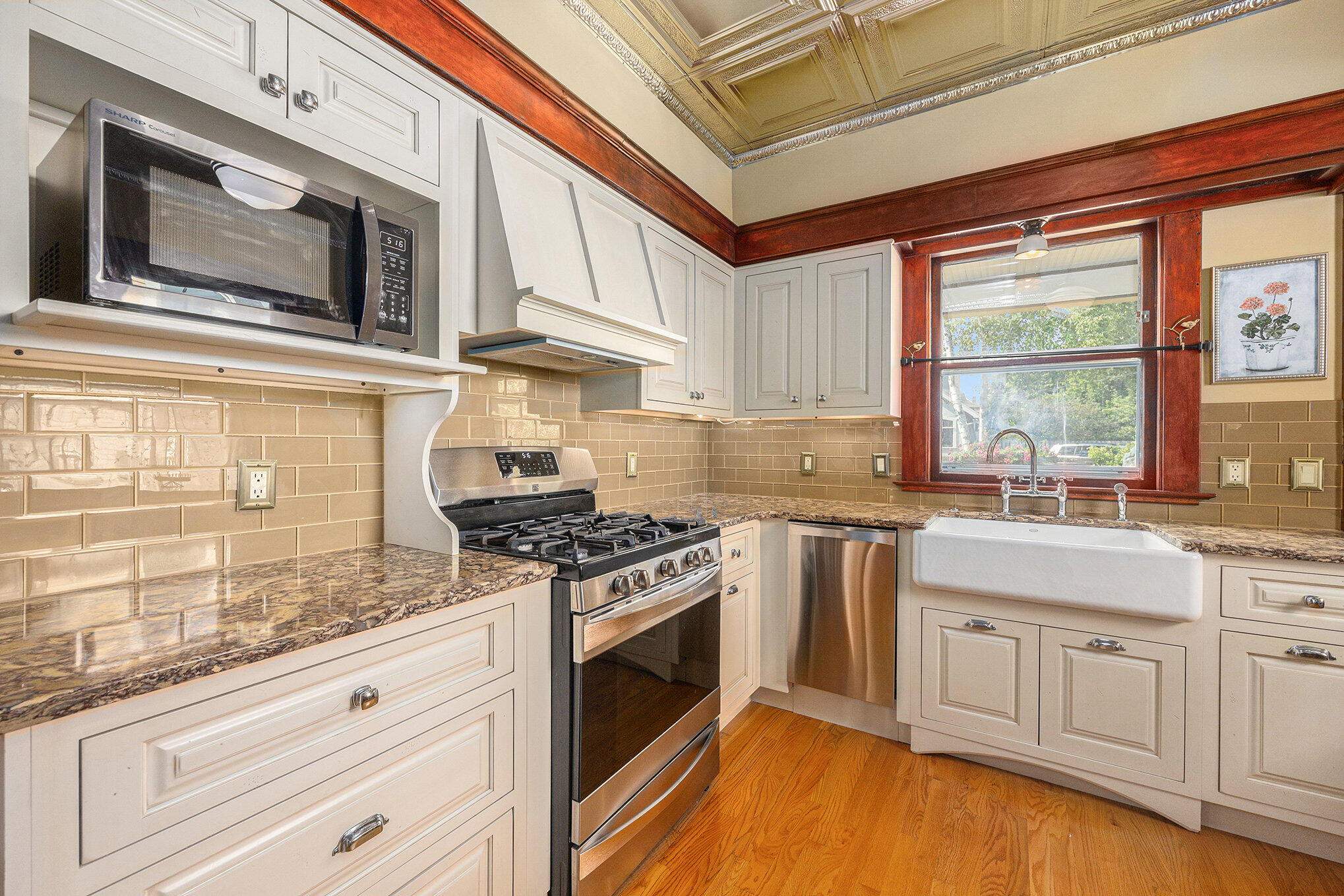 441 Pleasant Street SE