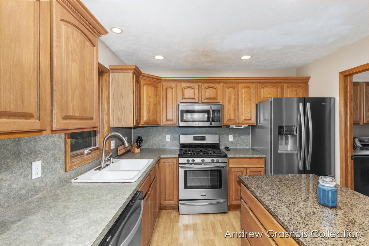 2214 Christine Court SE