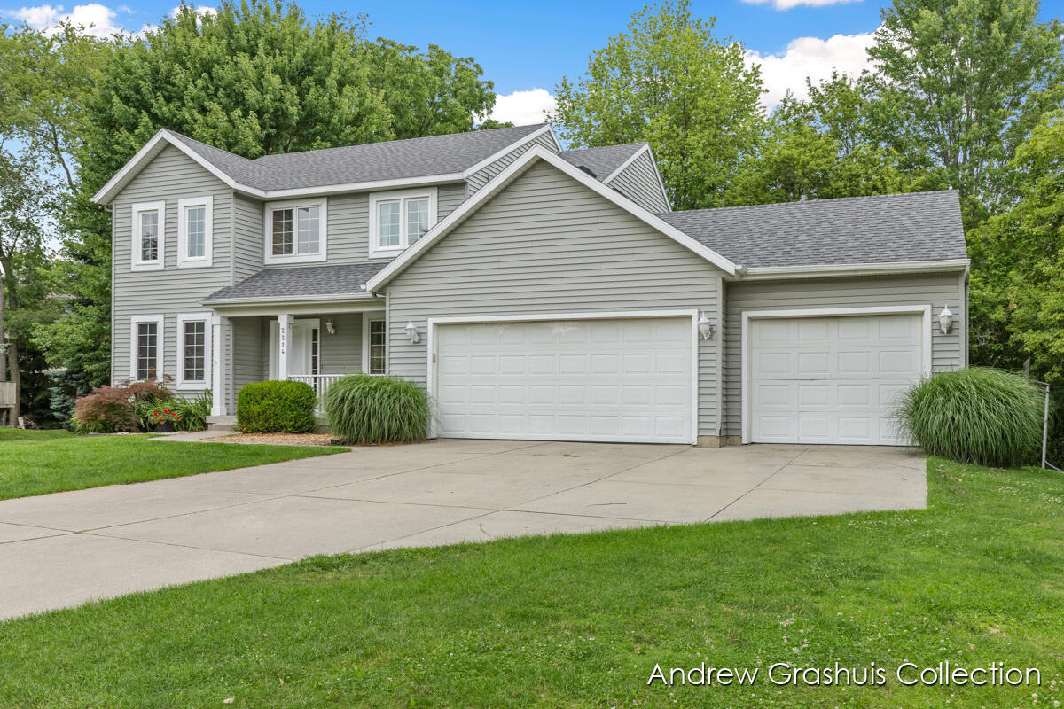 2214 Christine Court SE