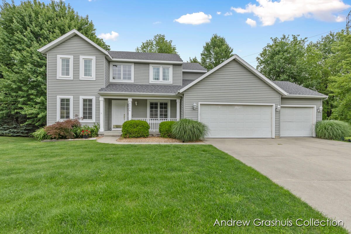 2214 Christine Court SE