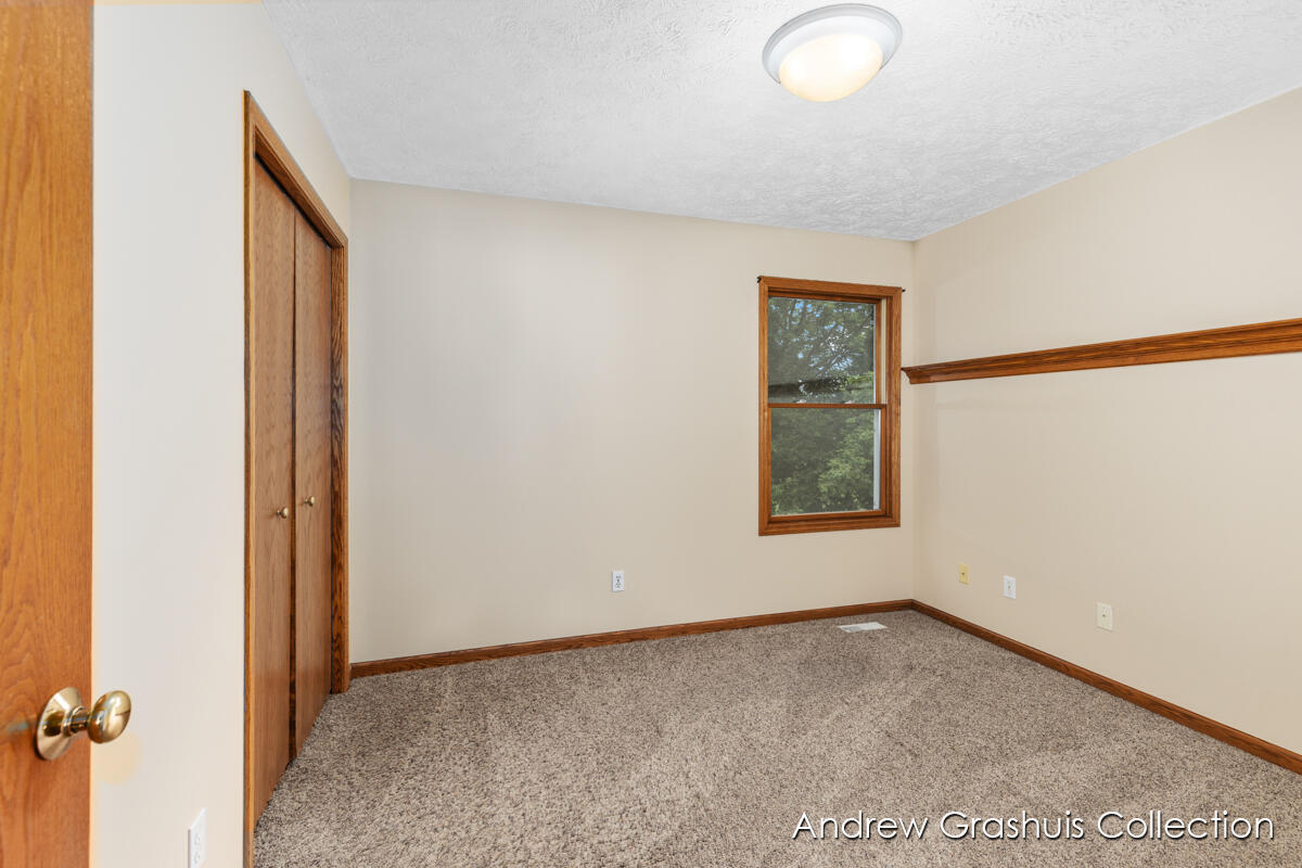 2214 Christine Court SE