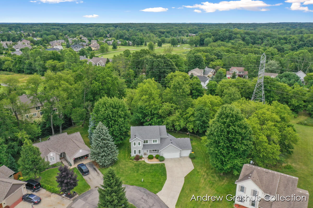 2214 Christine Court SE