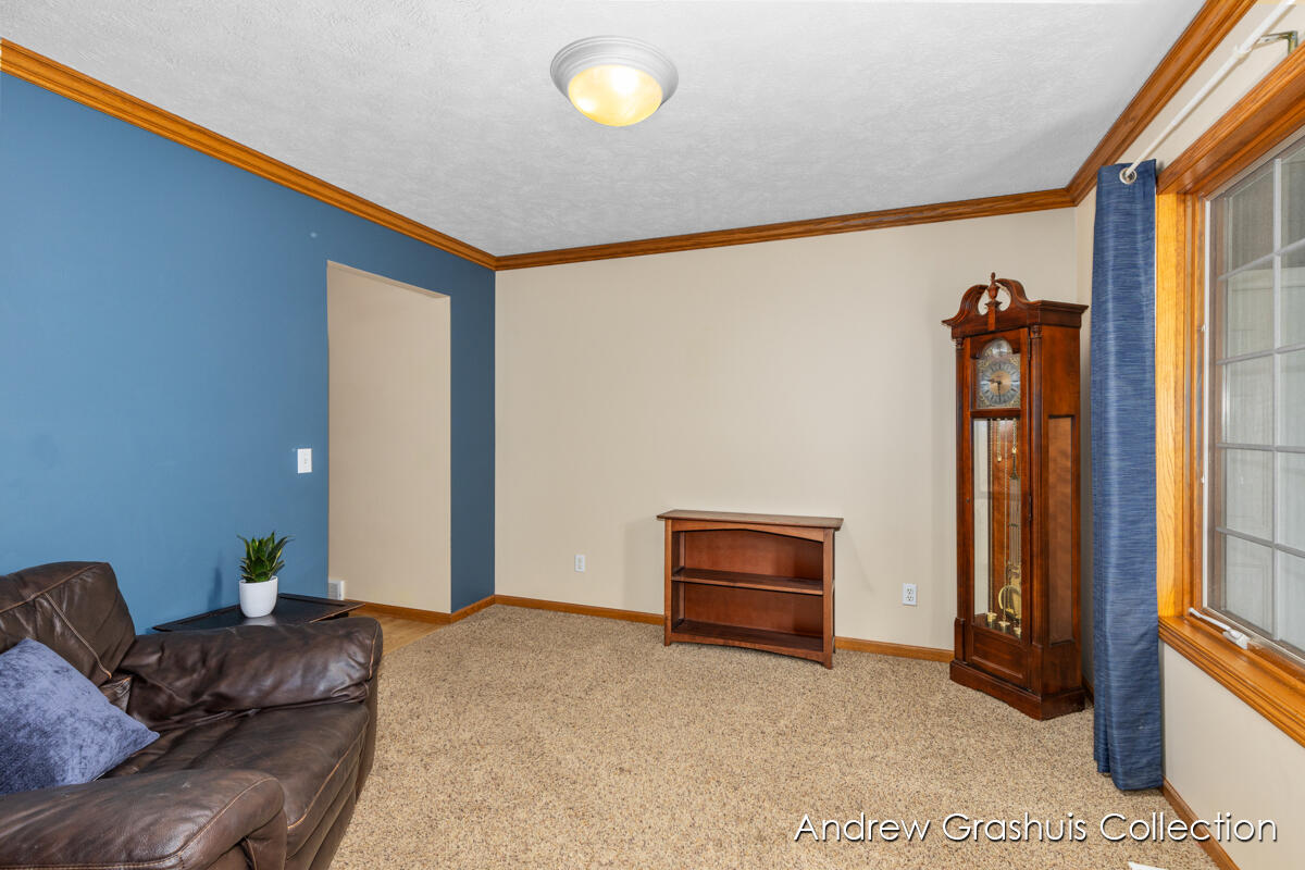 2214 Christine Court SE