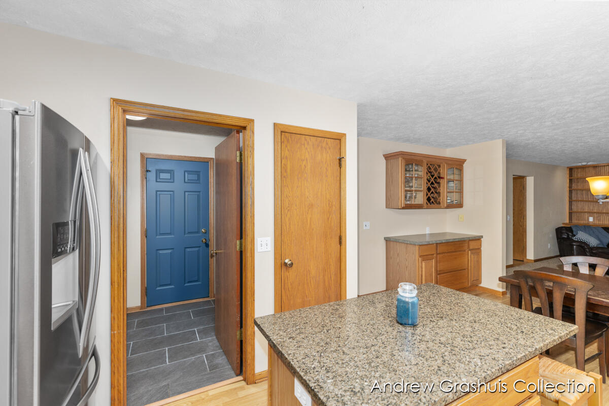 2214 Christine Court SE