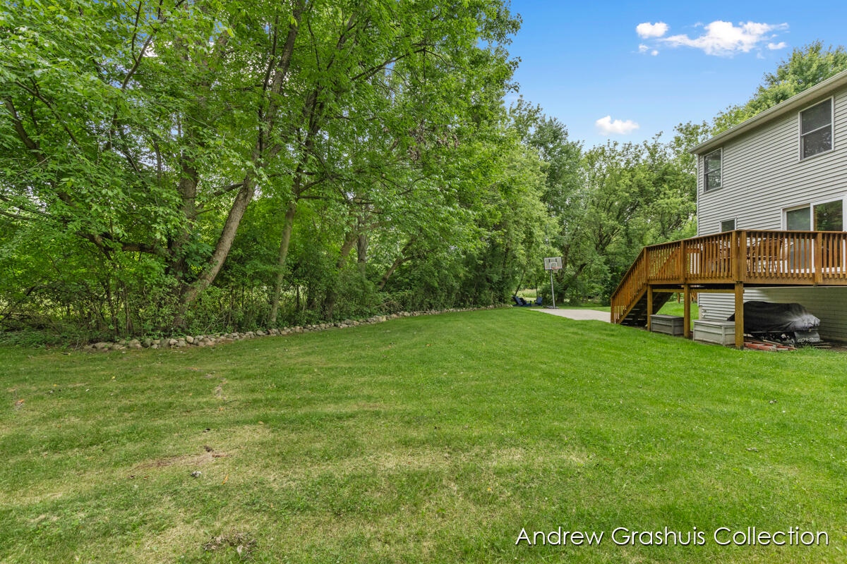 2214 Christine Court SE