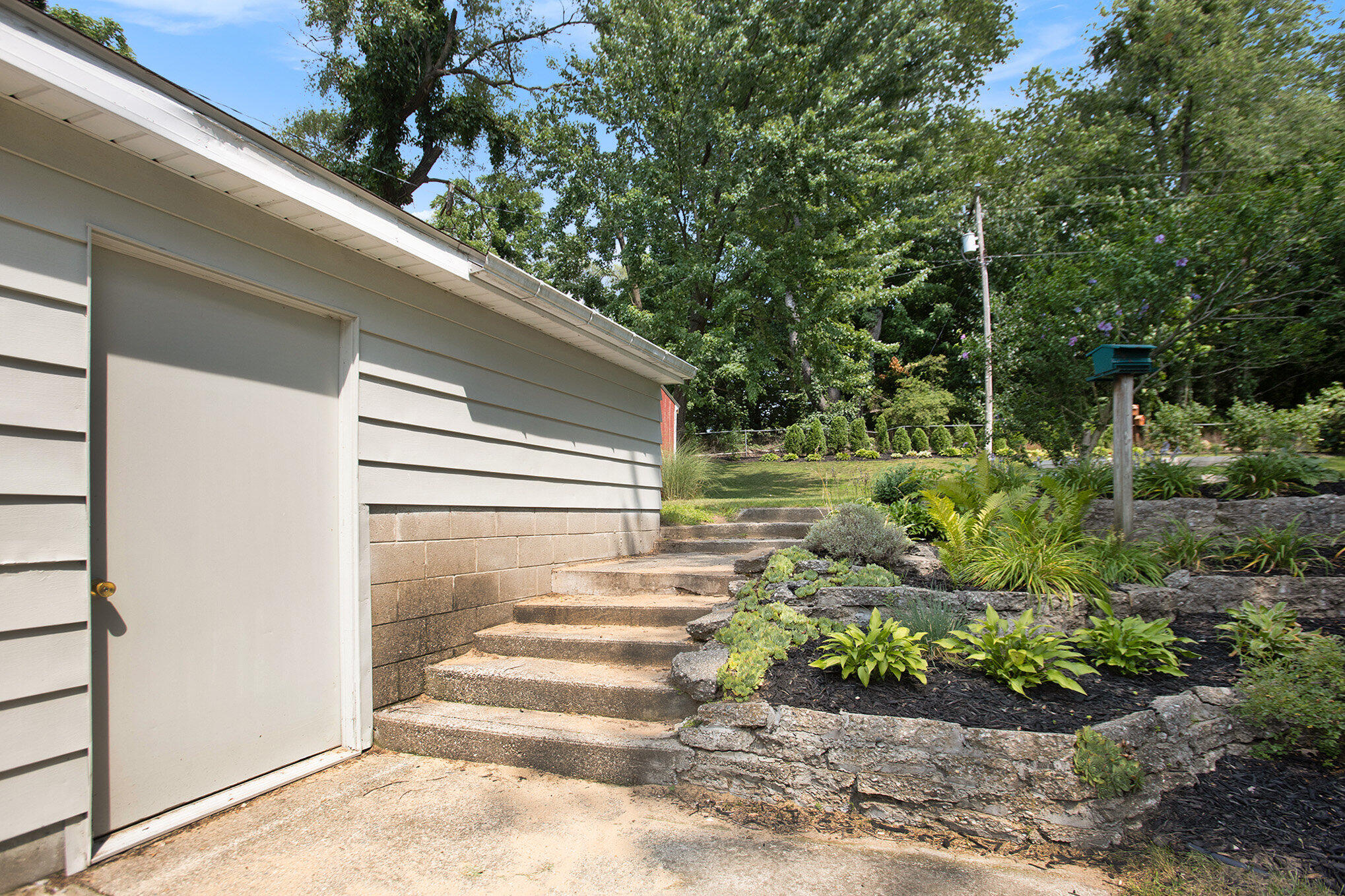 7154 Eastern Avenue SE