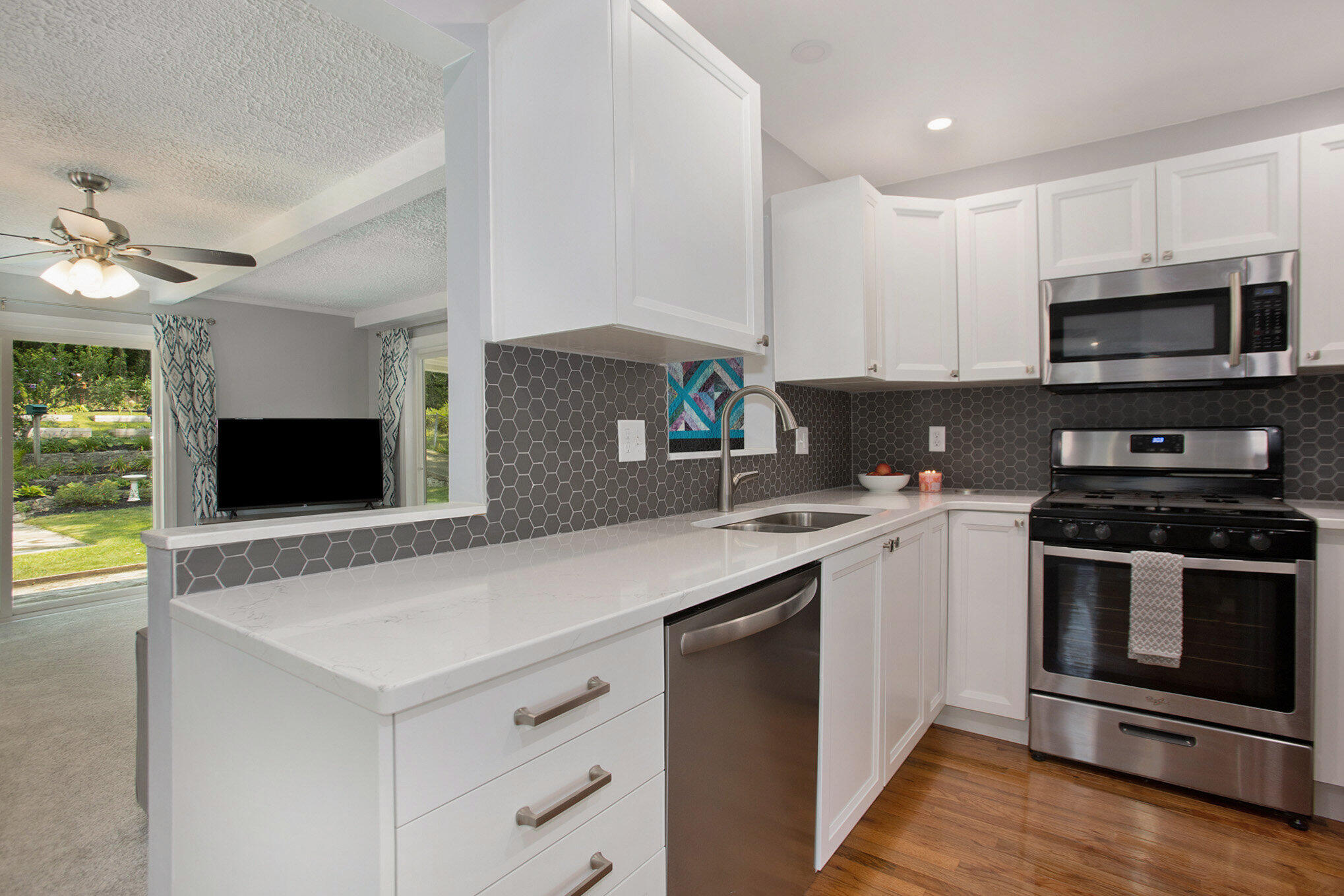 7154 Eastern Avenue SE