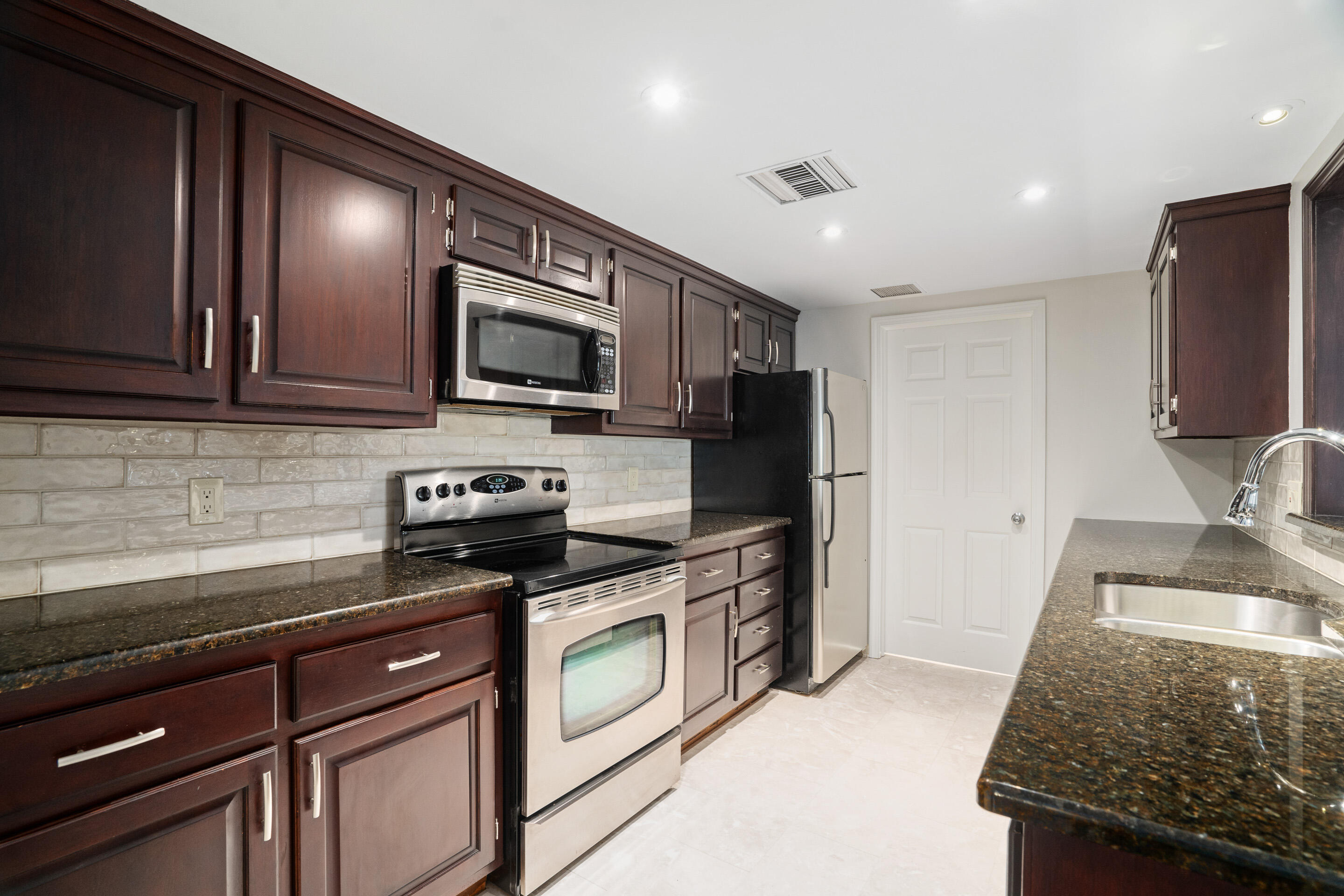 3181 Charlevoix Drive SE, 308