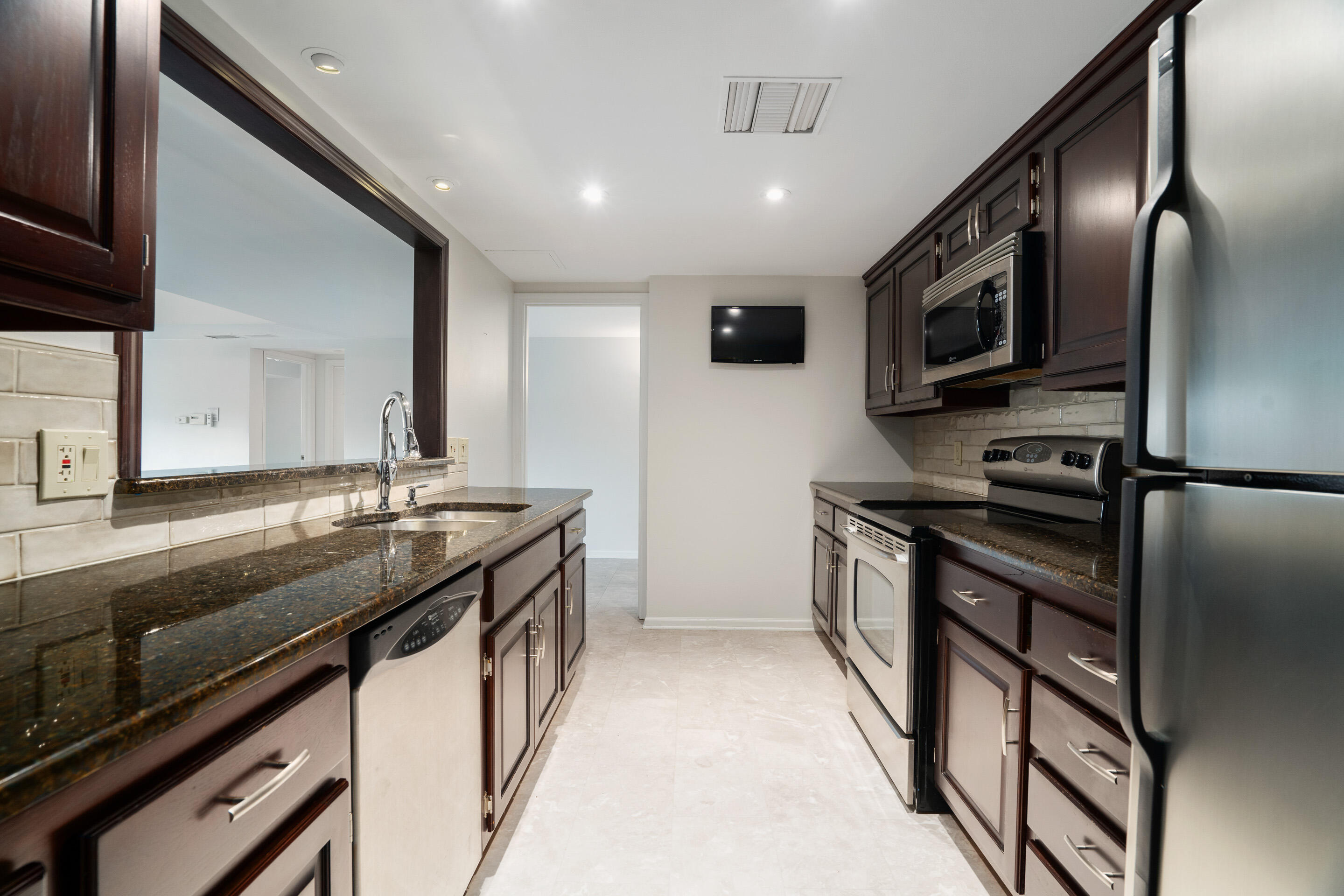 3181 Charlevoix Drive SE, 308