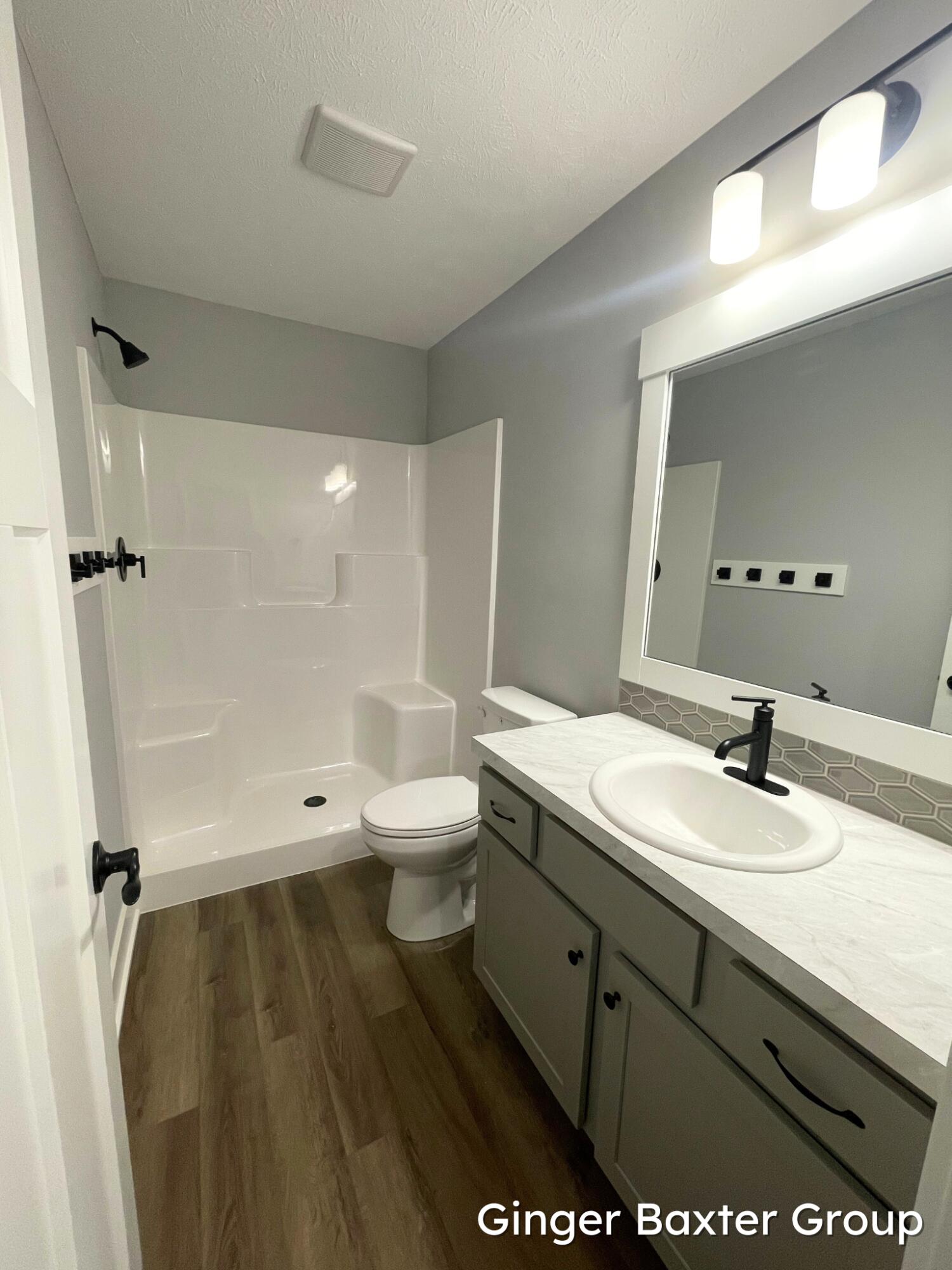 11489 Shoreline Drive, 73