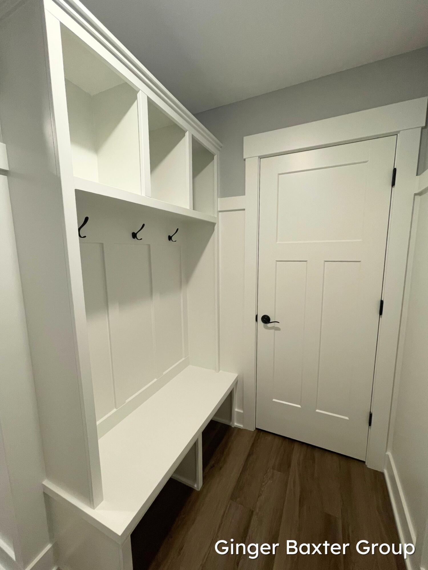 11489 Shoreline Drive, 73