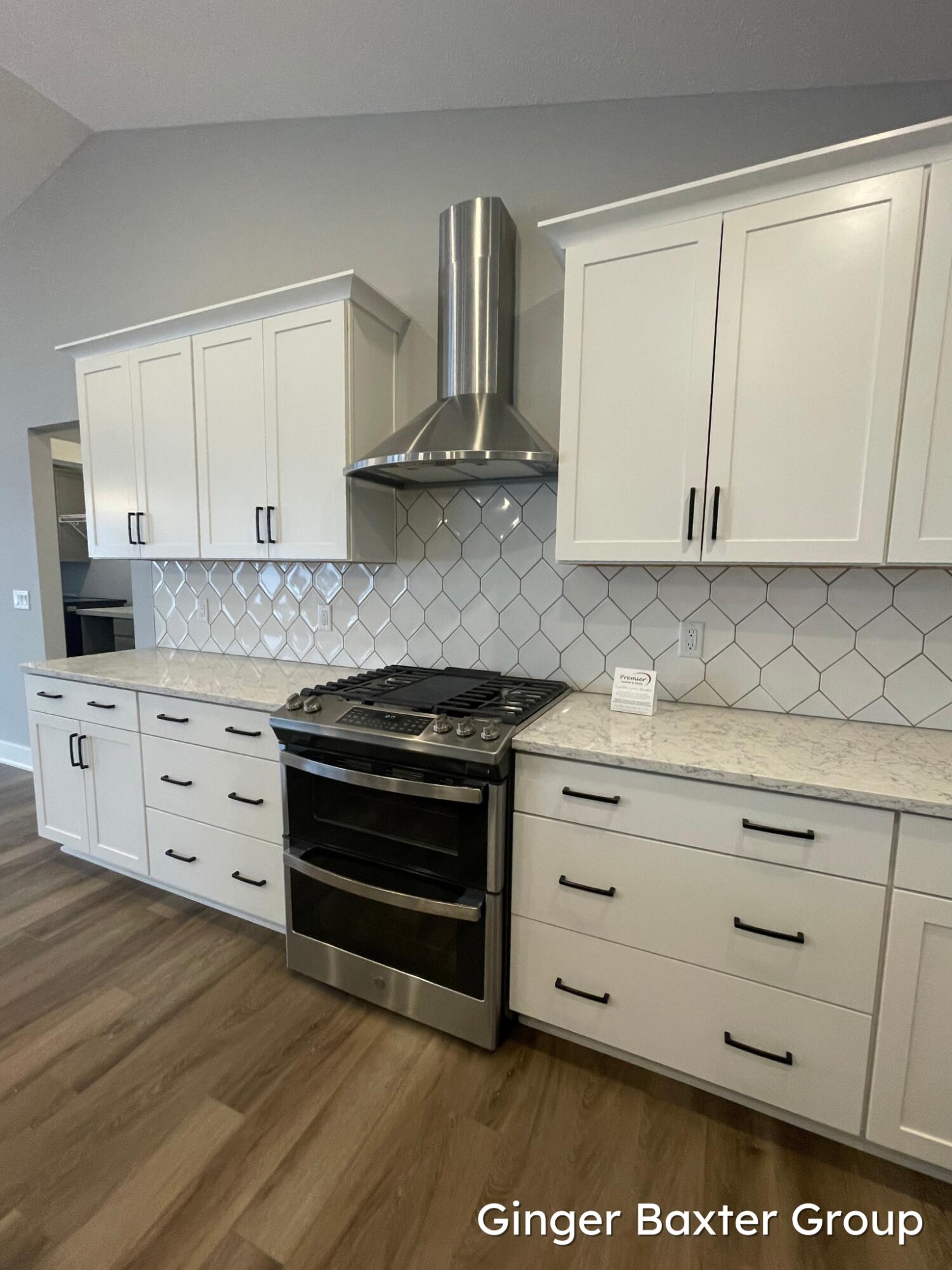 11489 Shoreline Drive, 73