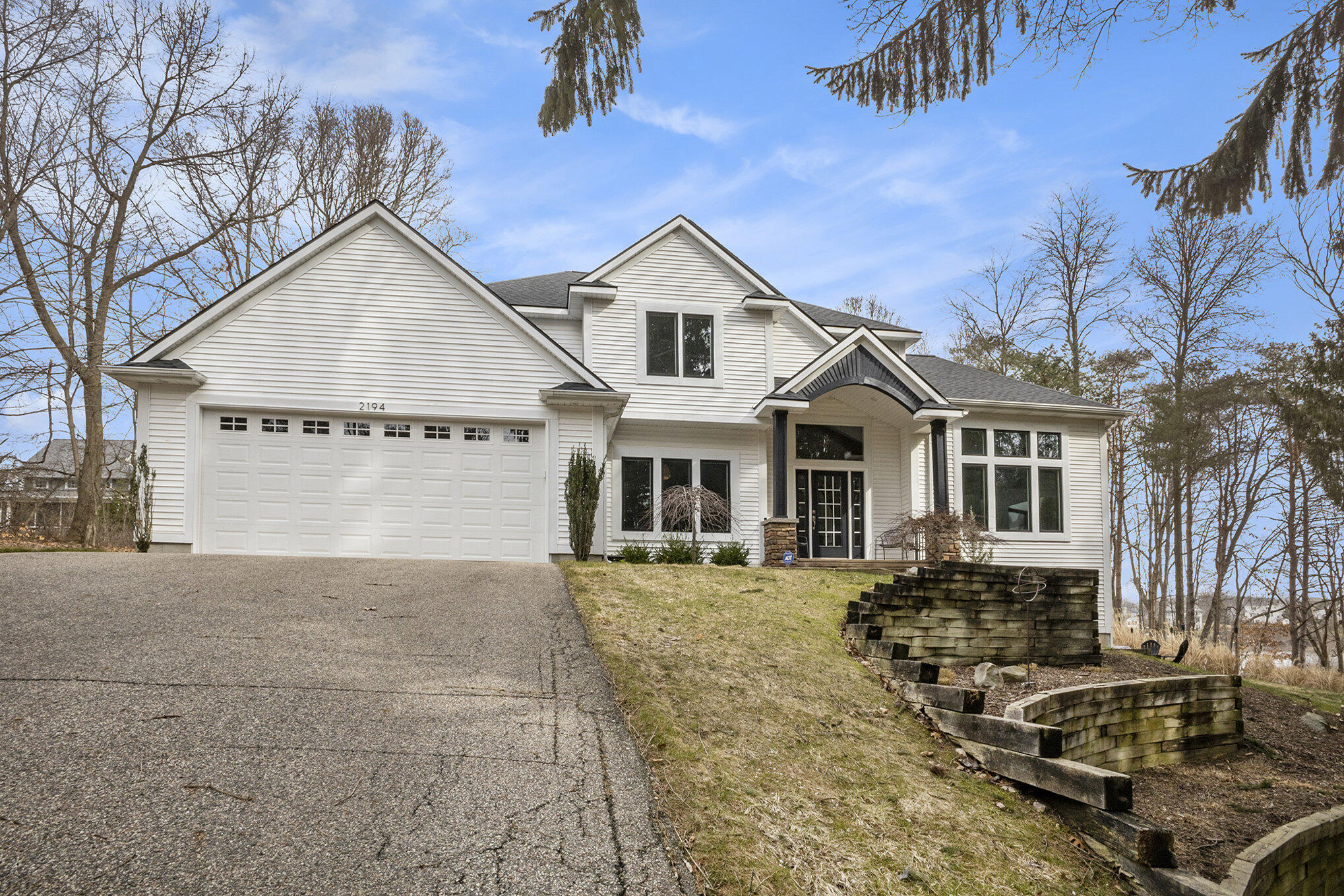 2194 Timber Valley Drive NE