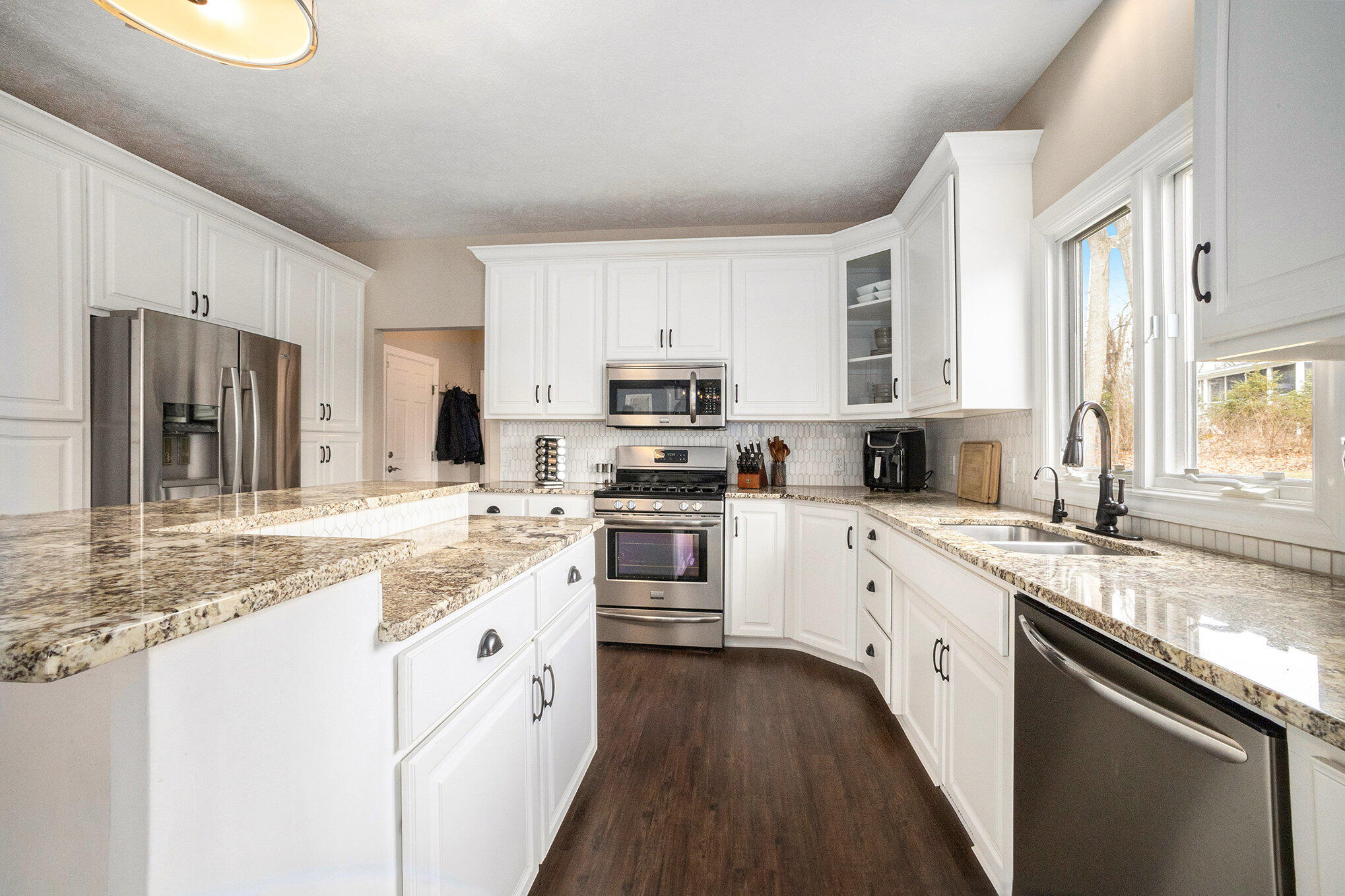 2194 Timber Valley Drive NE