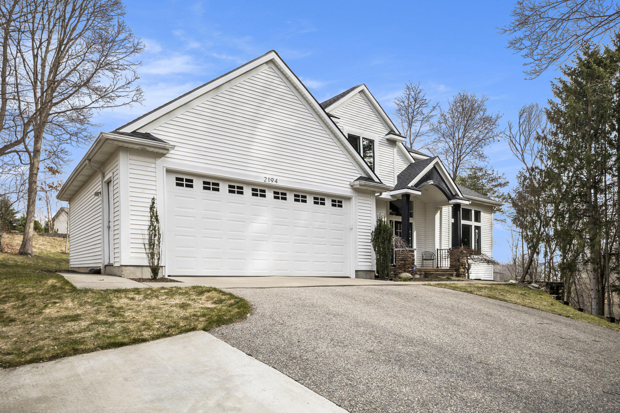 2194 Timber Valley Drive NE