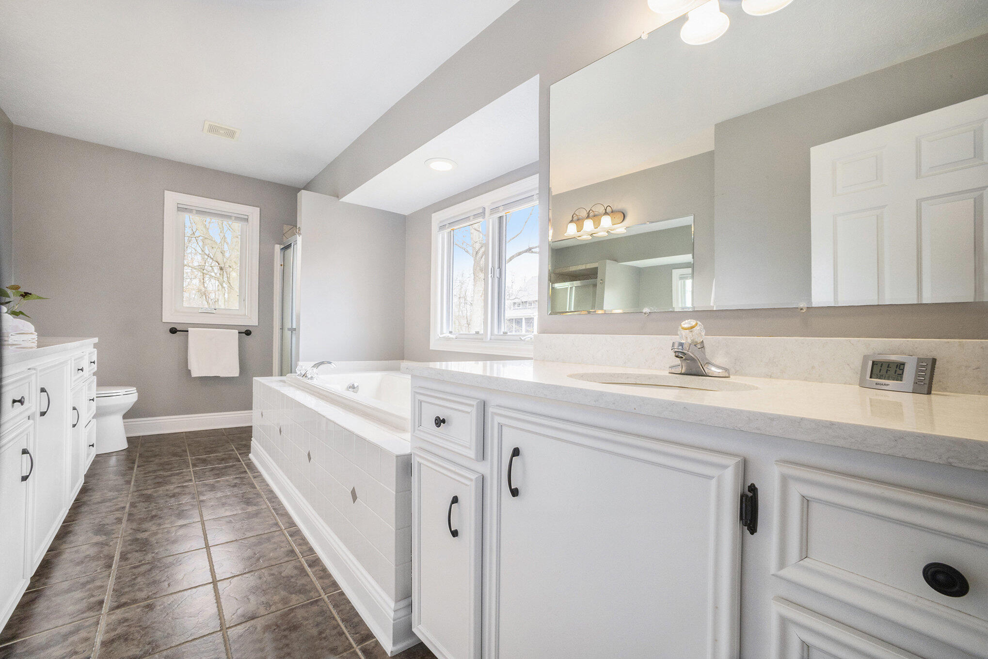 2194 Timber Valley Drive NE