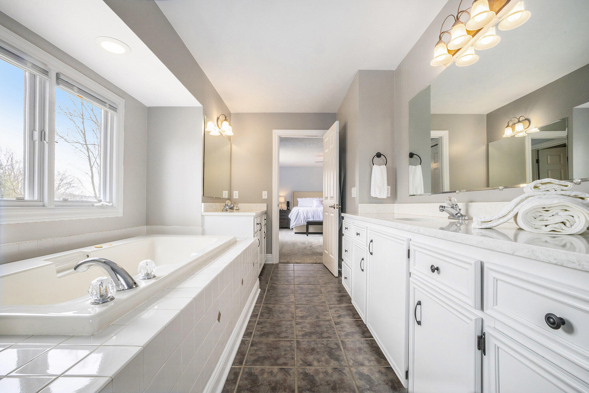 2194 Timber Valley Drive NE