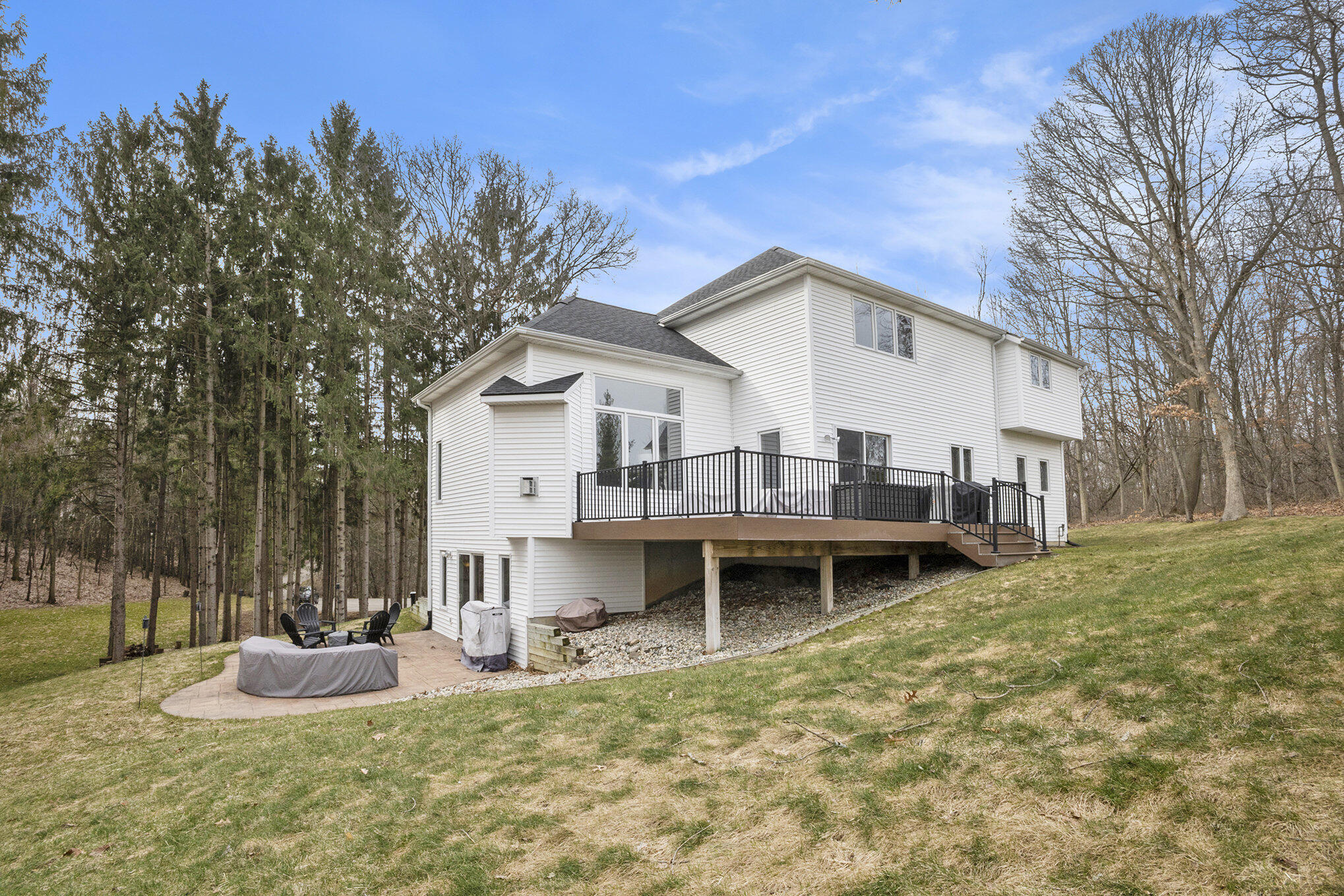 2194 Timber Valley Drive NE