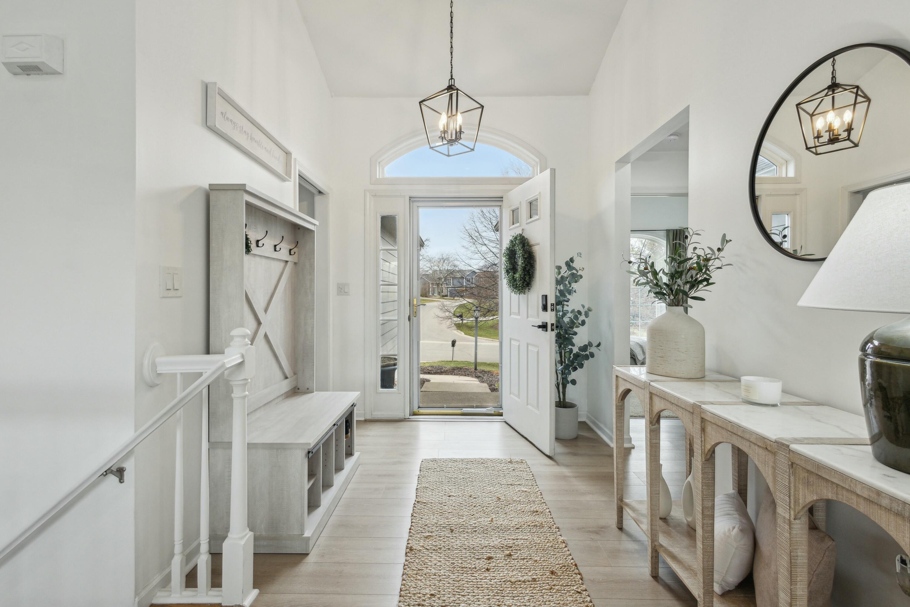 7008 Crystal View Drive SE