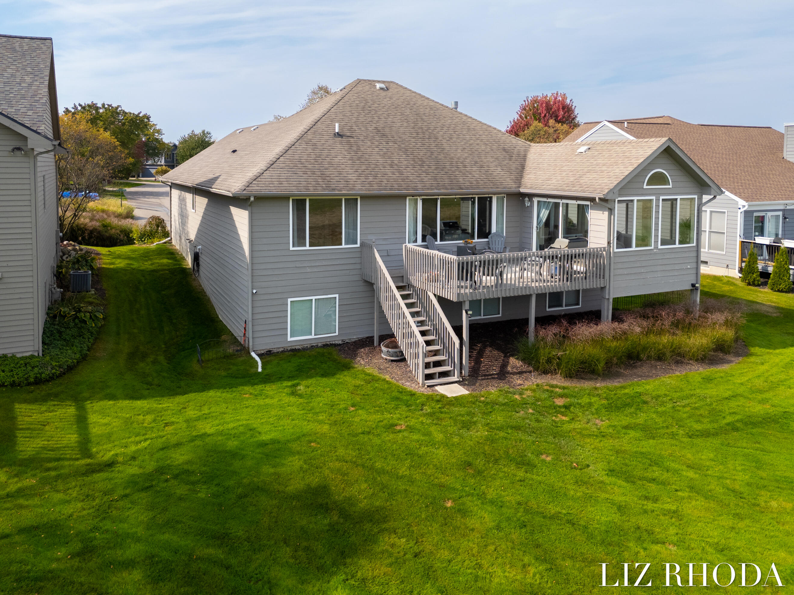 7008 Crystal View Drive SE