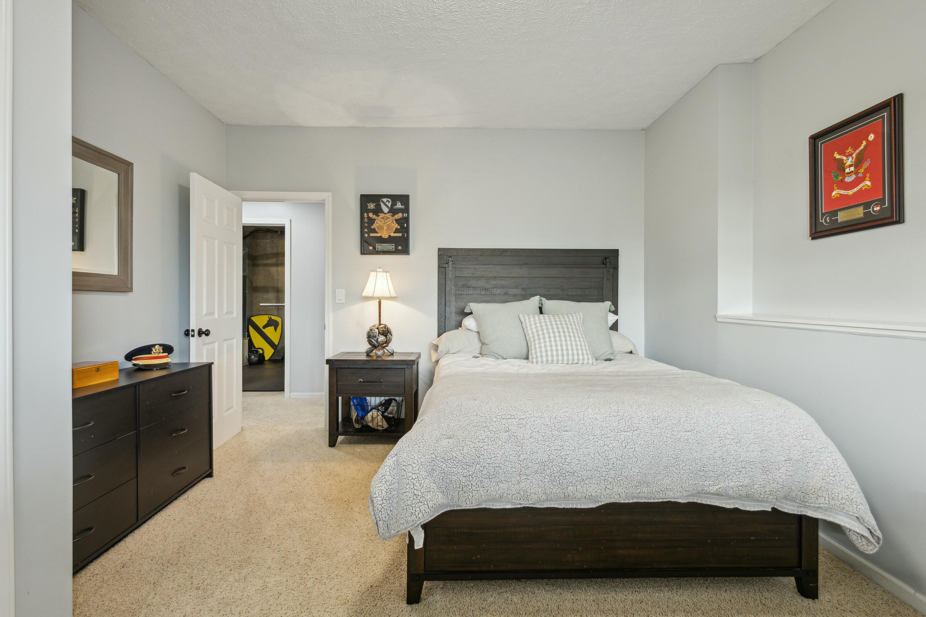 7008 Crystal View Drive SE