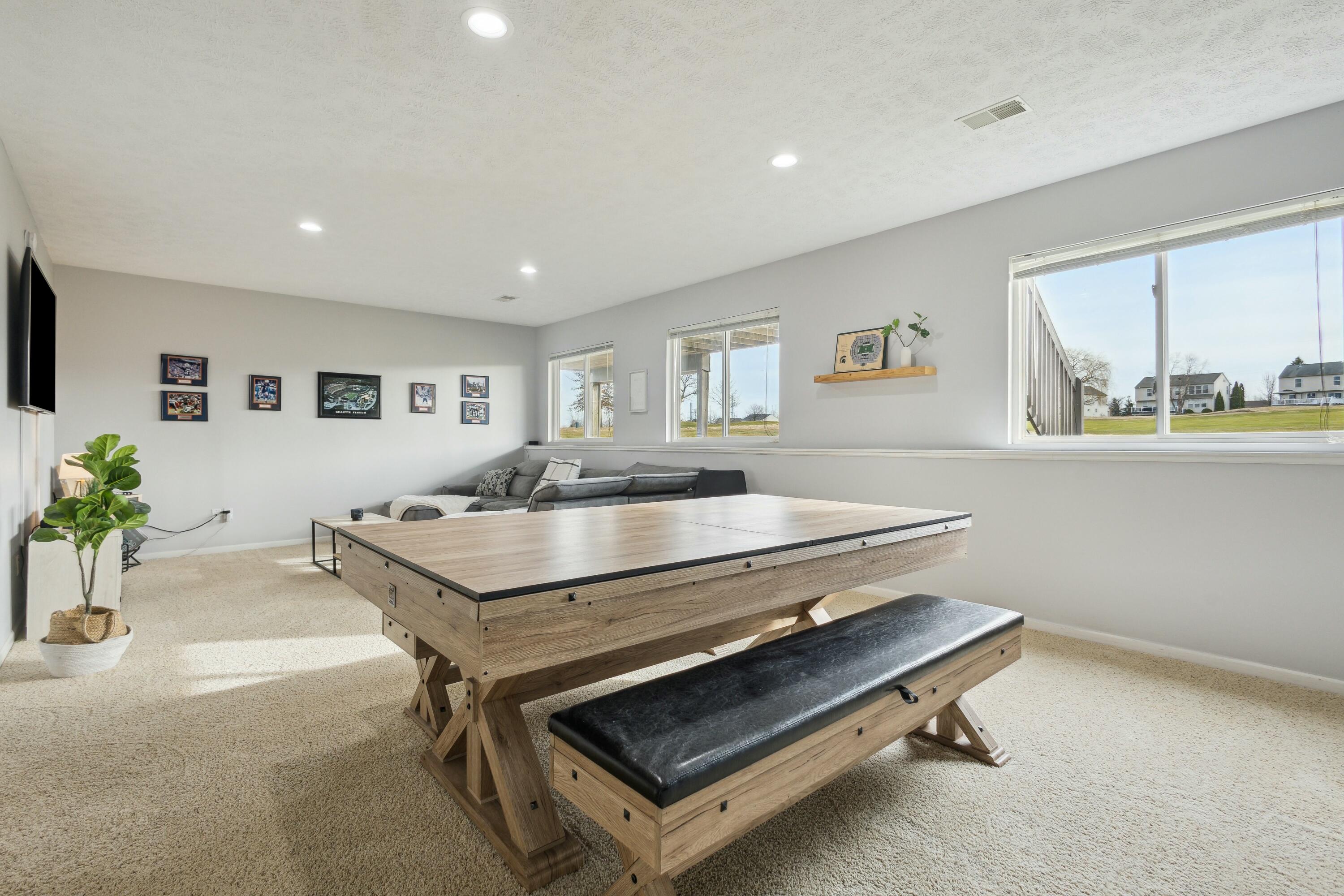 7008 Crystal View Drive SE