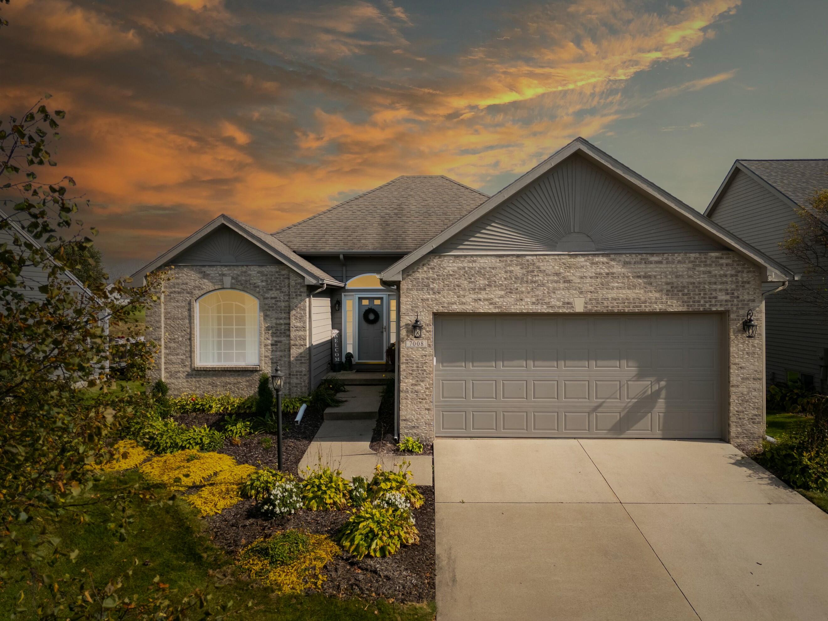 7008 Crystal View Drive SE