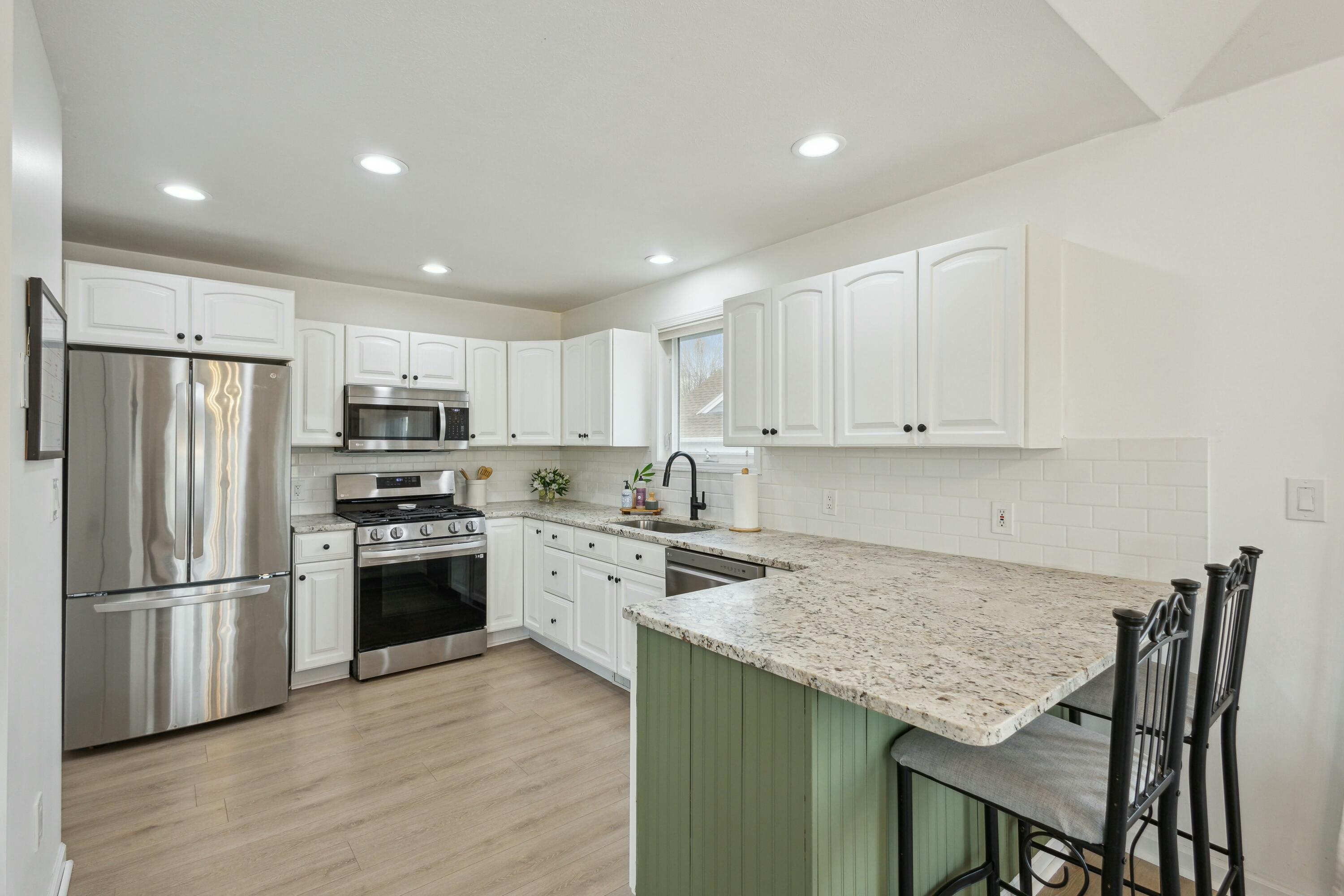 7008 Crystal View Drive SE