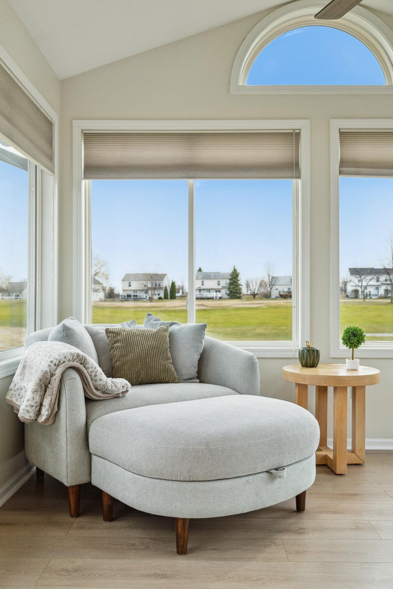 7008 Crystal View Drive SE