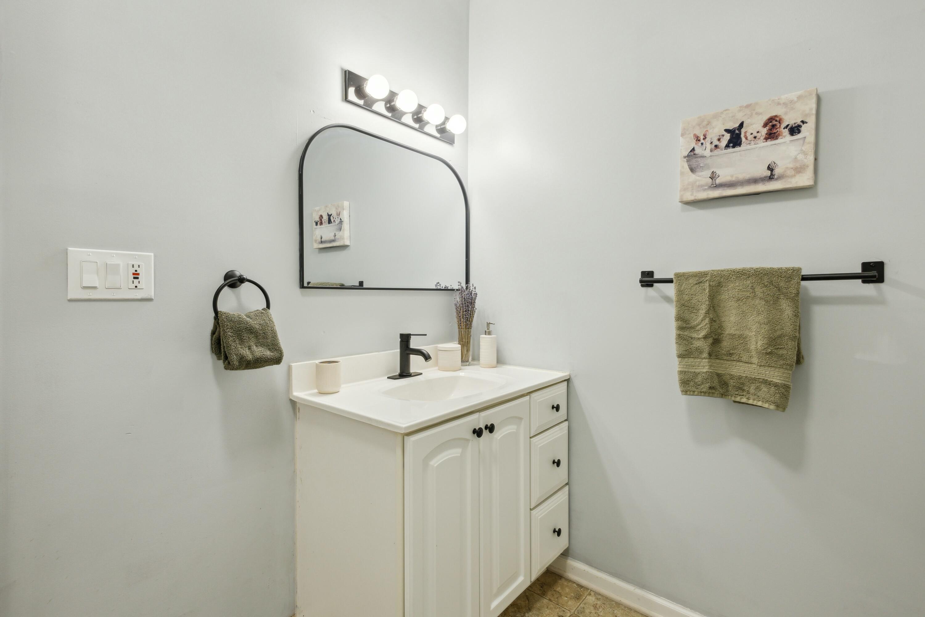 7008 Crystal View Drive SE