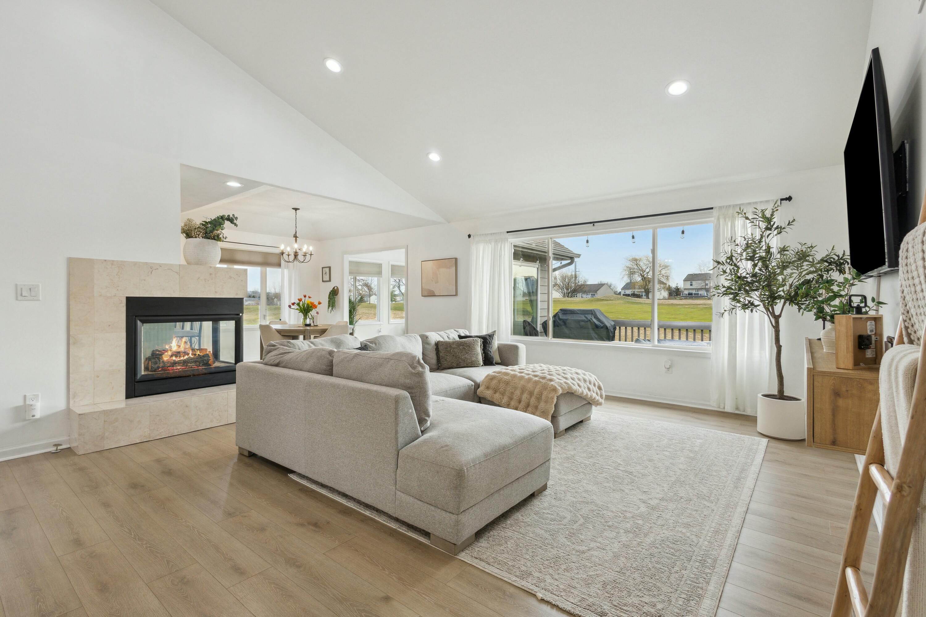 7008 Crystal View Drive SE