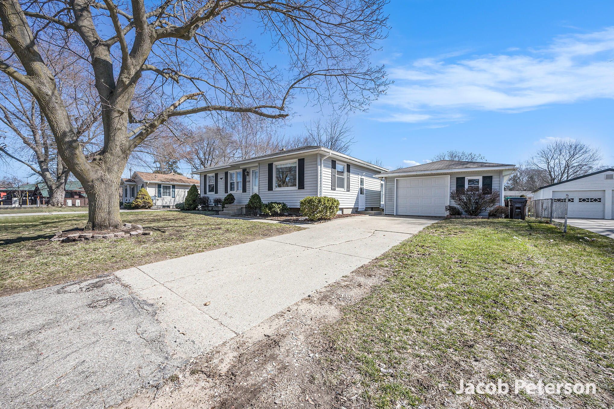 3928 Balsam Avenue NE