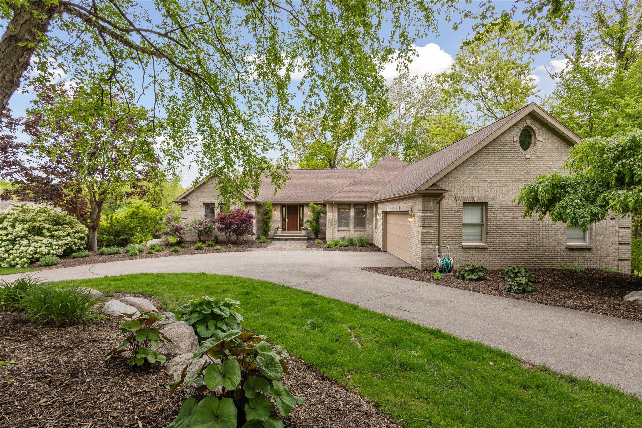 1450 Winterwood Drive NE