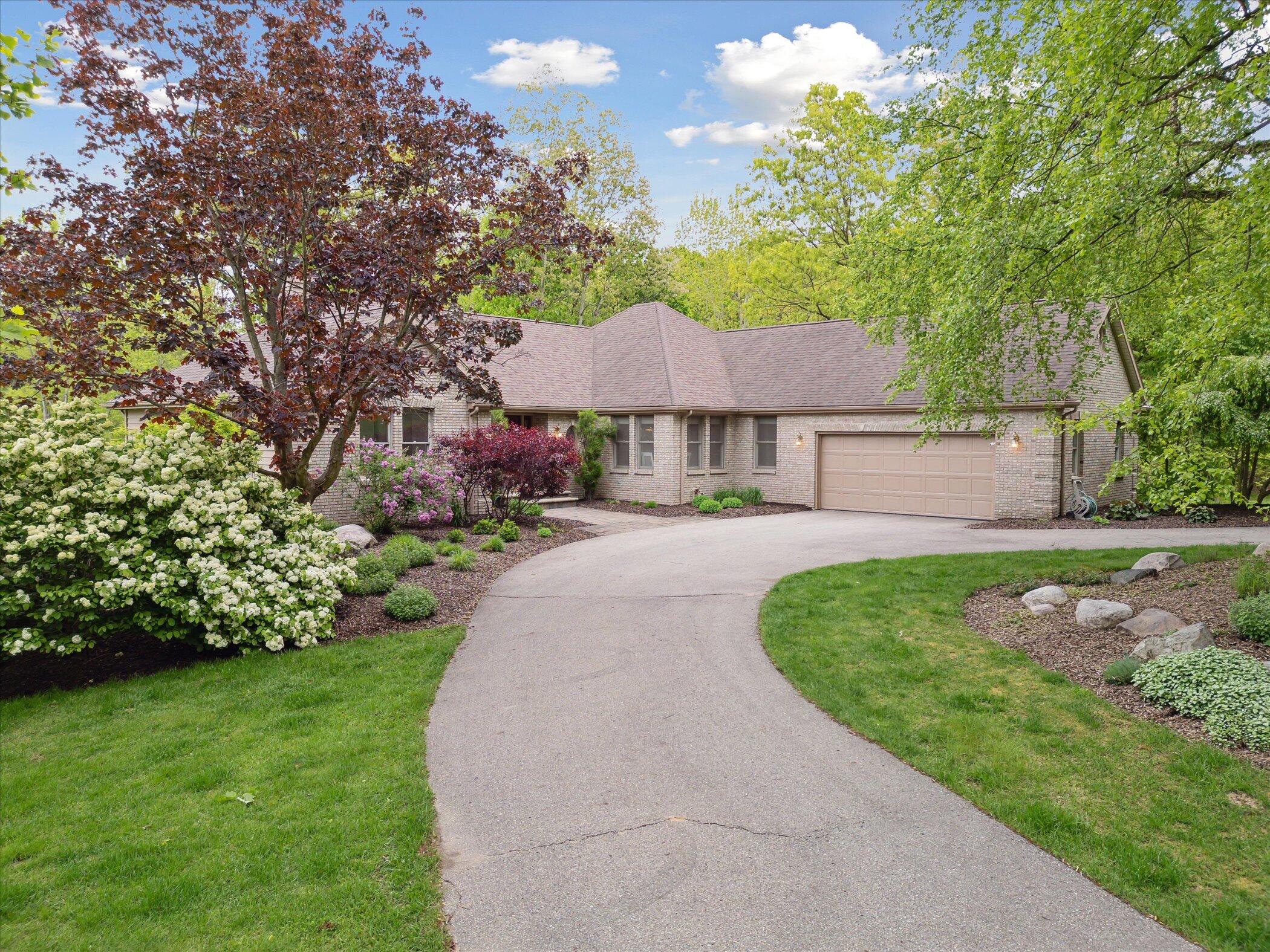 1450 Winterwood Drive NE